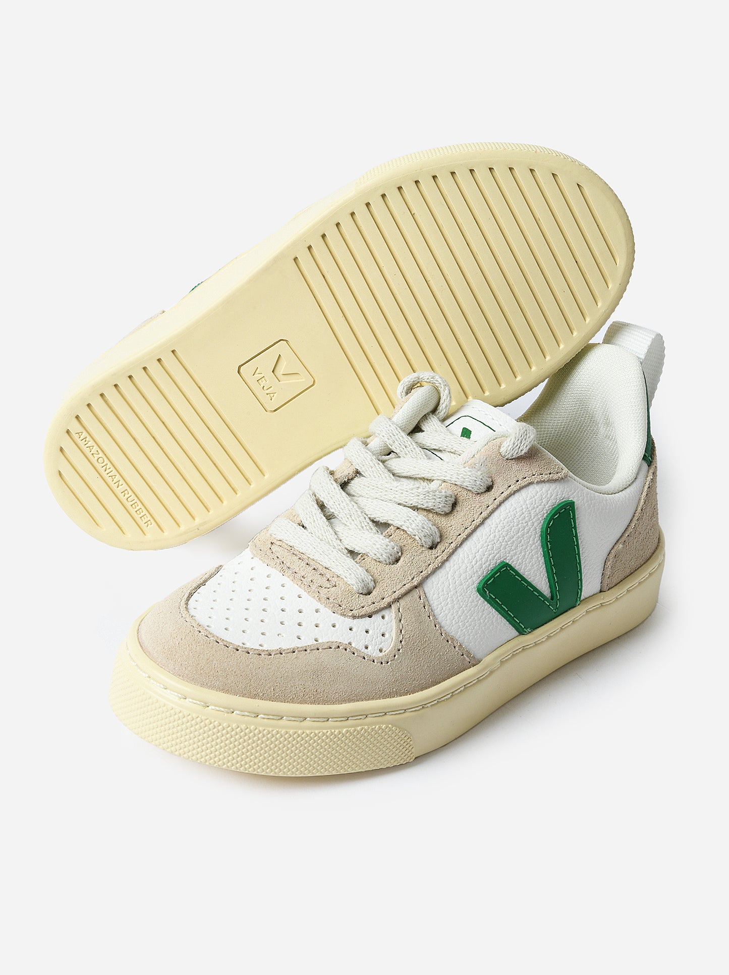 CX0503225CxEXTRAWHITEEMERAUDEALMOND-alt4