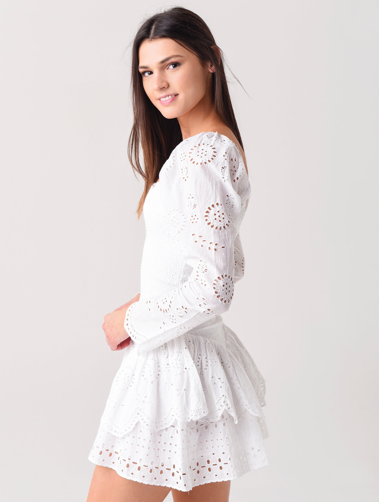 D1099-784xANTIQUEWHITE-alt2