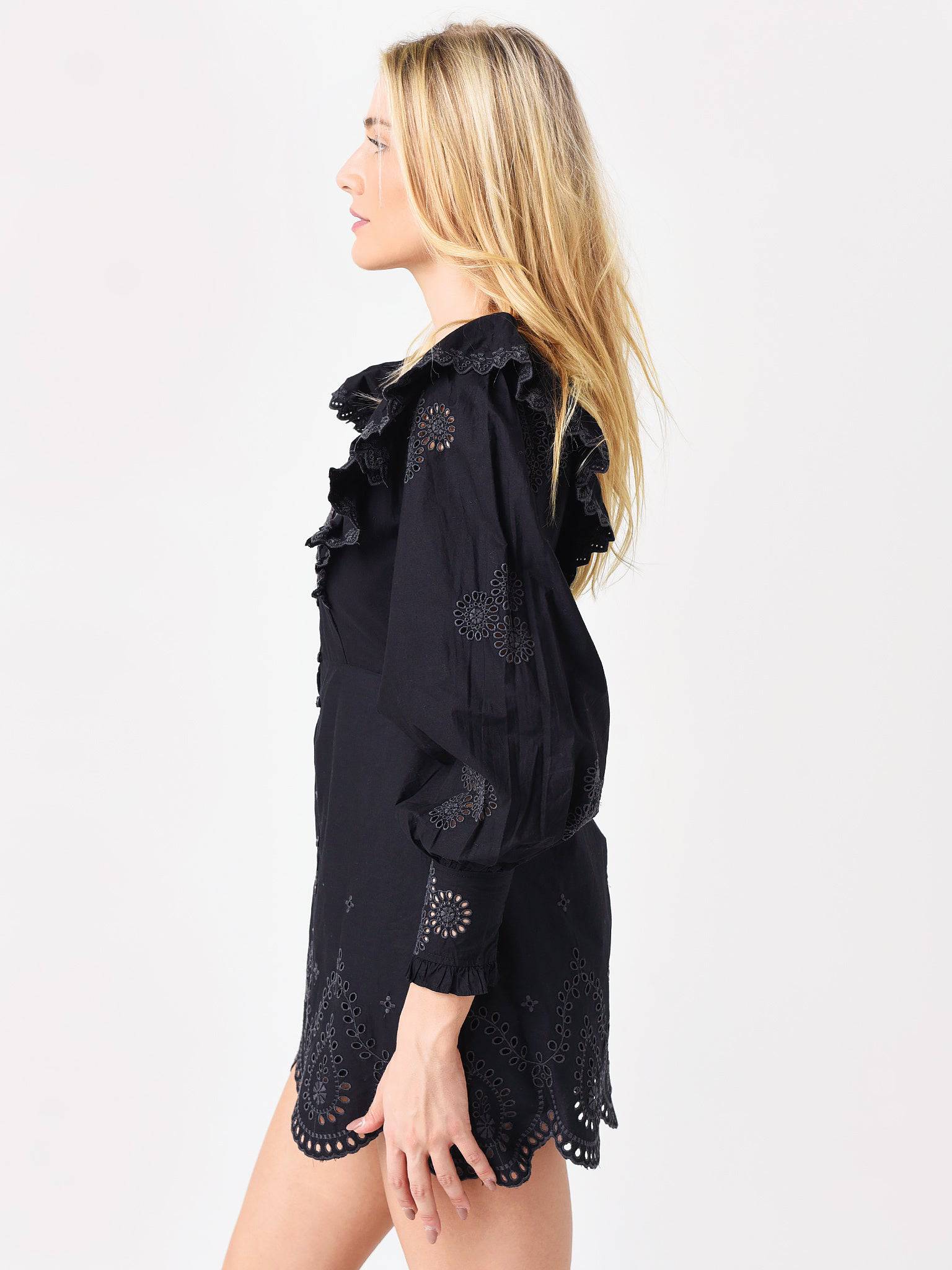 D1299-945xBLACK-alt2