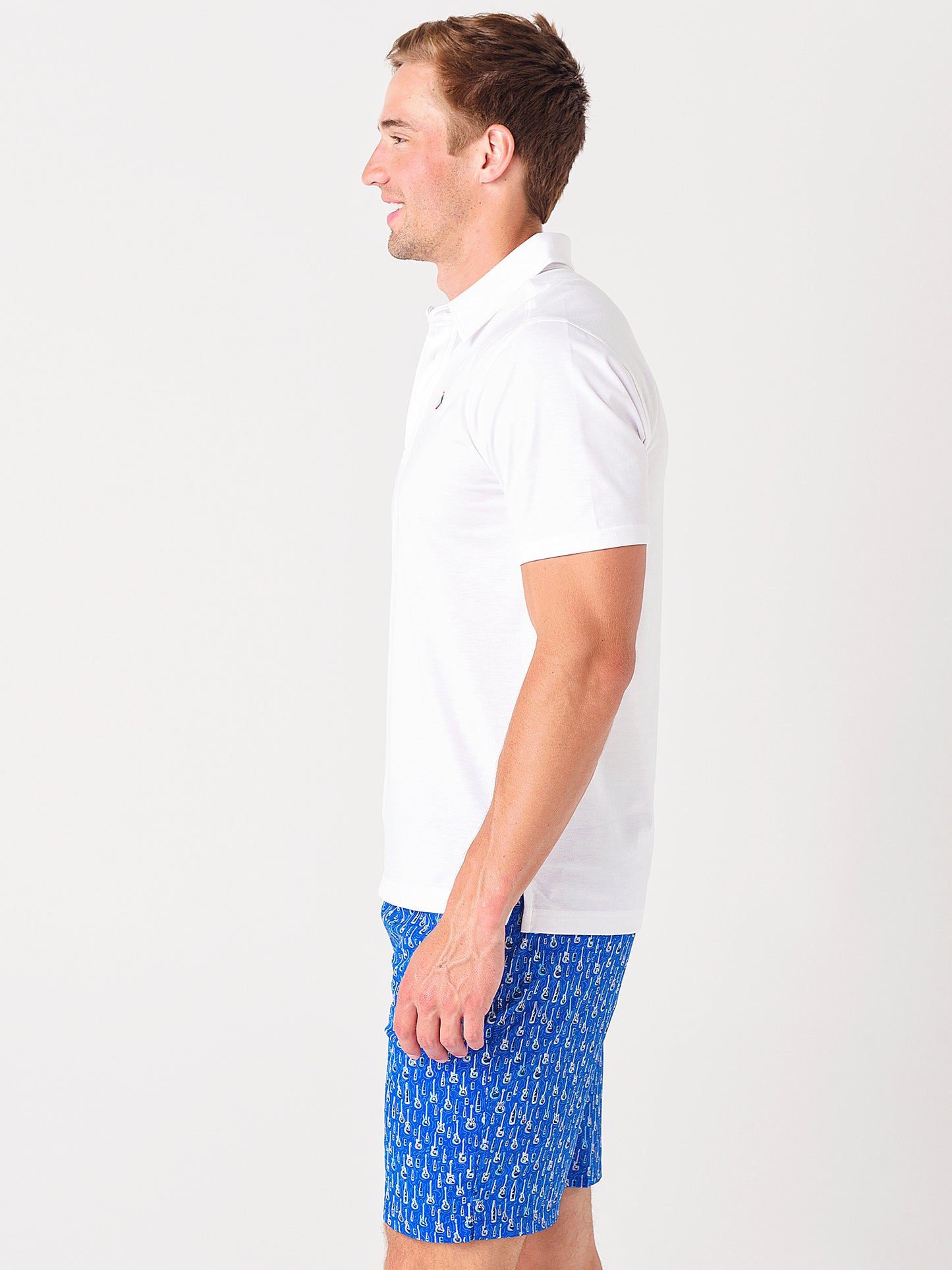 D21031xWHITEFULLC-alt2