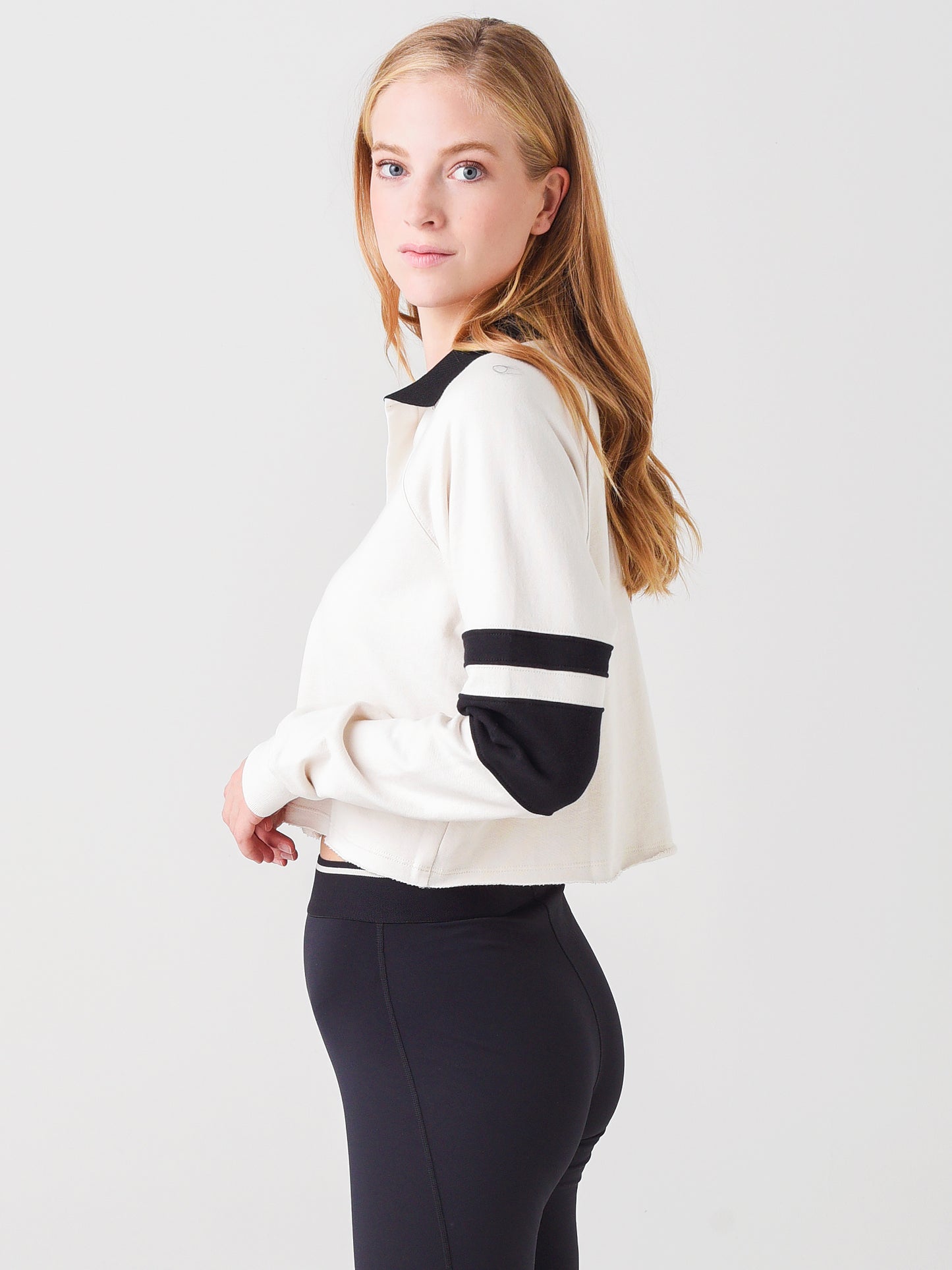 D5019xVINTAGEWHITE-alt2