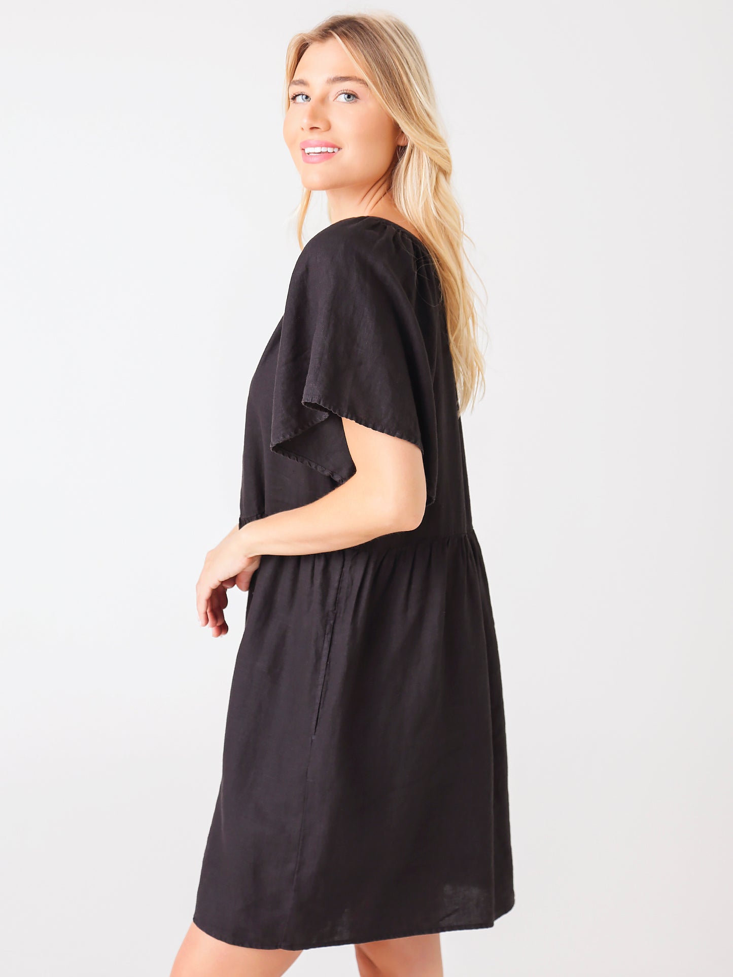 DANIELLE04xBLACK-alt2