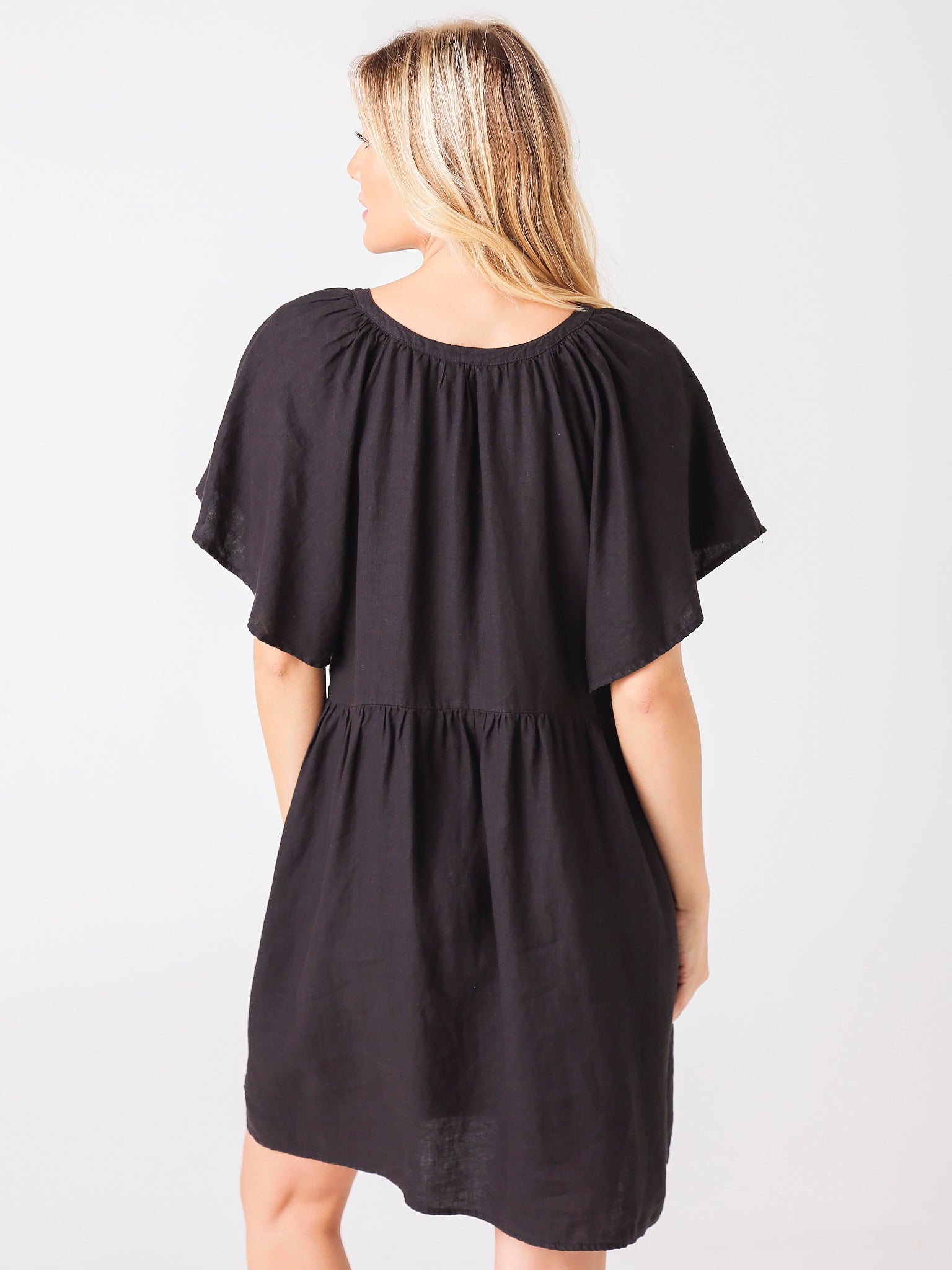 DANIELLE04xBLACK-alt3