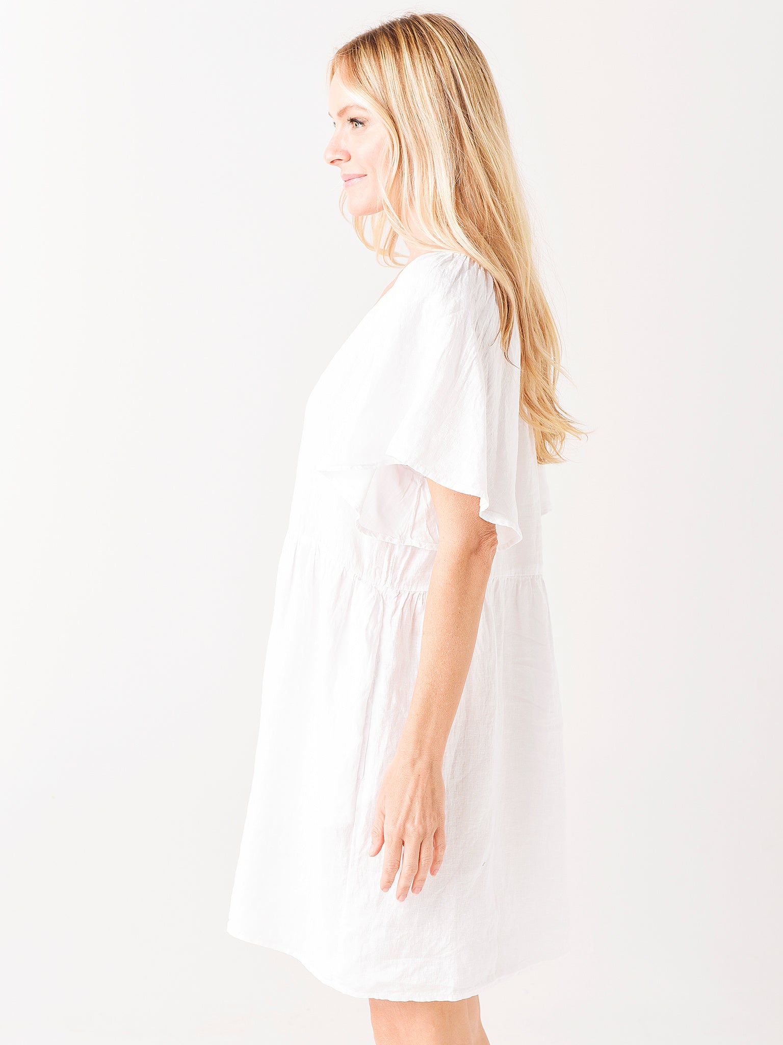 DANIELLE04xWHITE-alt2