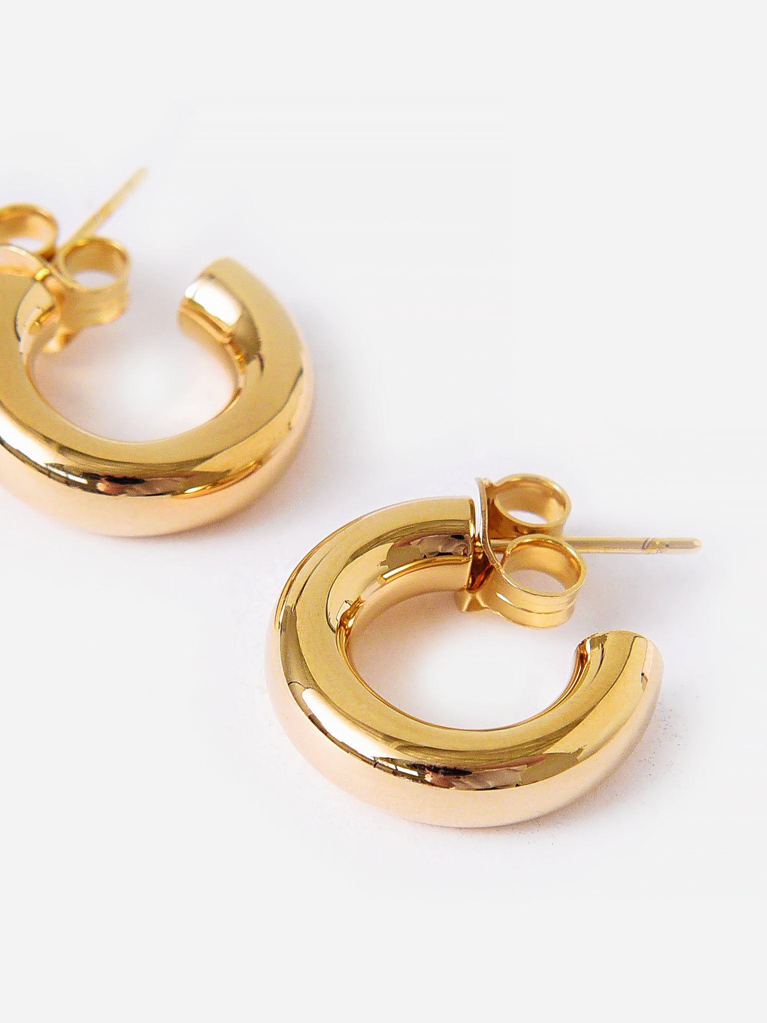 Jennifer Zeuner Jewelry Women's Lou 3/4 in. Hoop Earrings - Saint Bernard