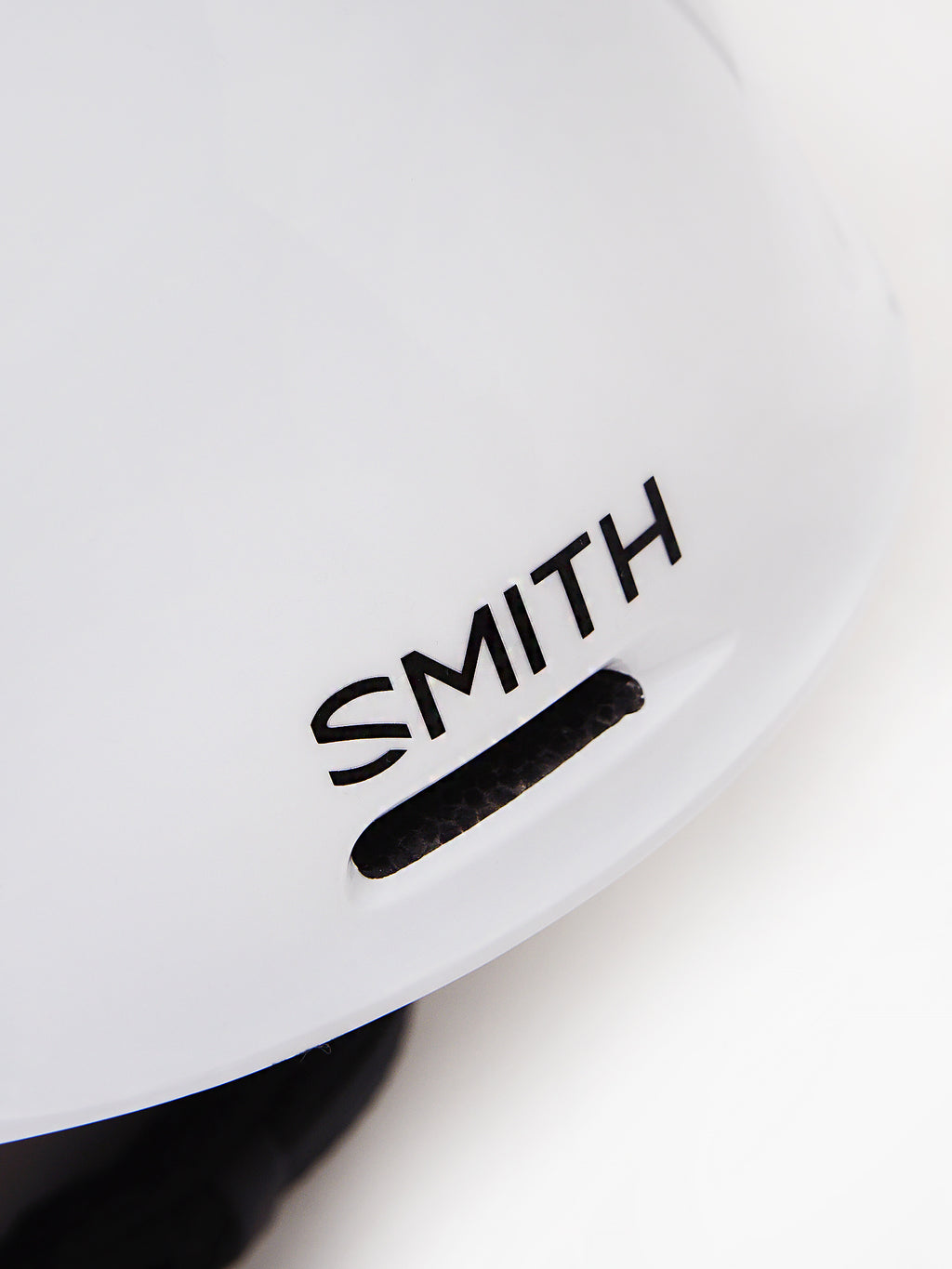 E00525332xWHITE-alt3
