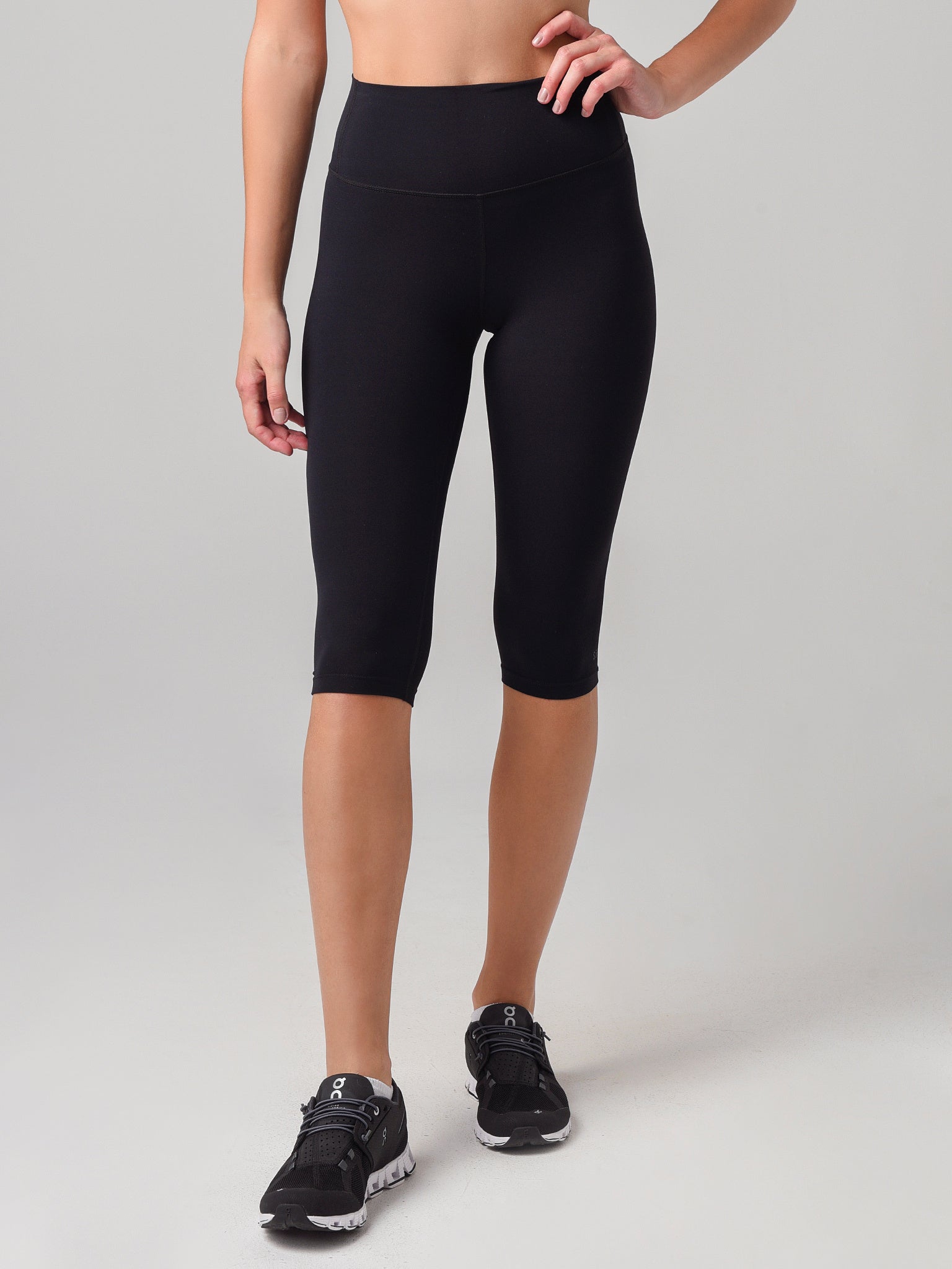 Splits59 Women's Airweight High-Waist Capri Legging - Saint Bernard