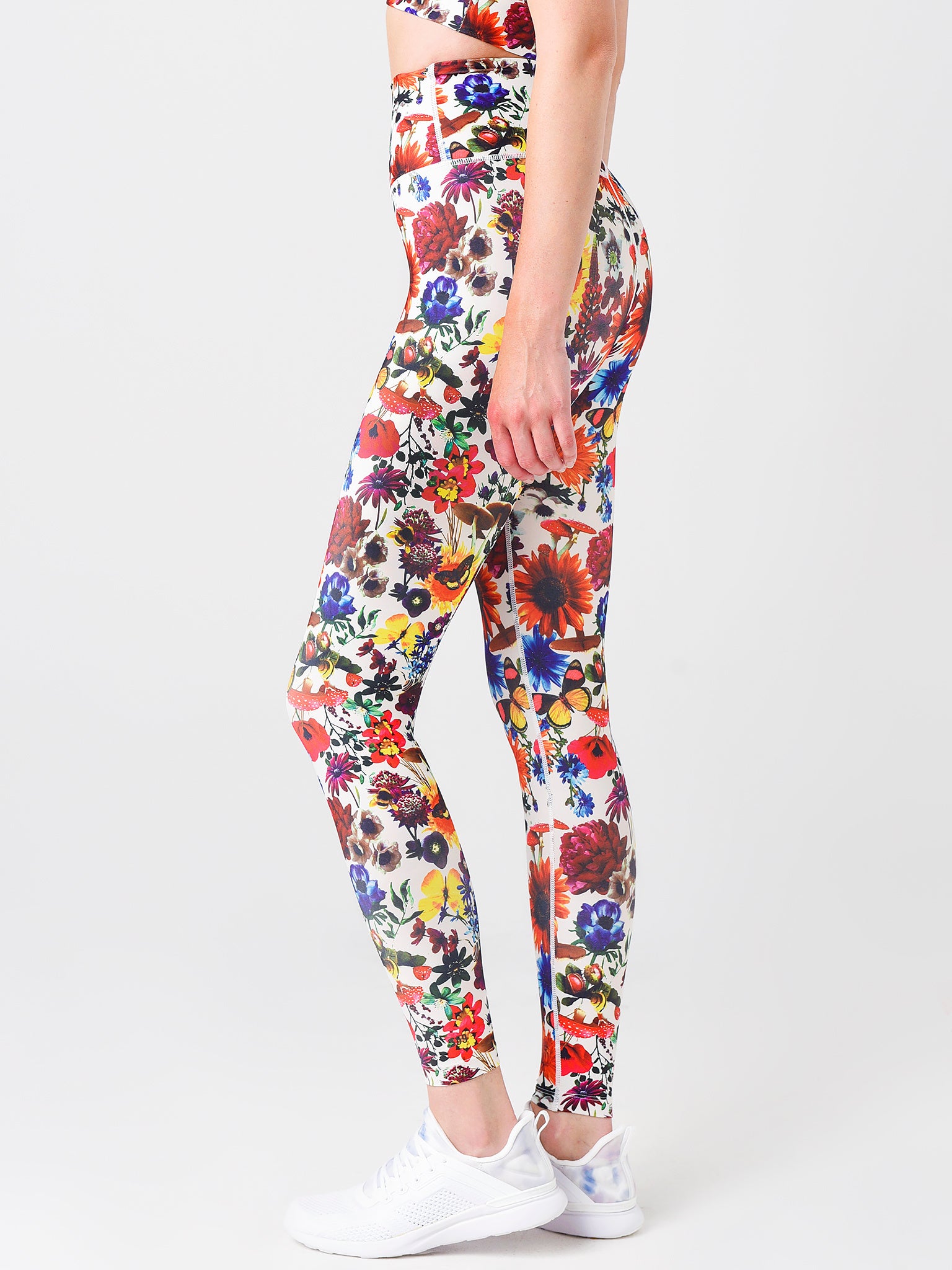 E8042xVINTAGEWHITEESCARGOT-alt2