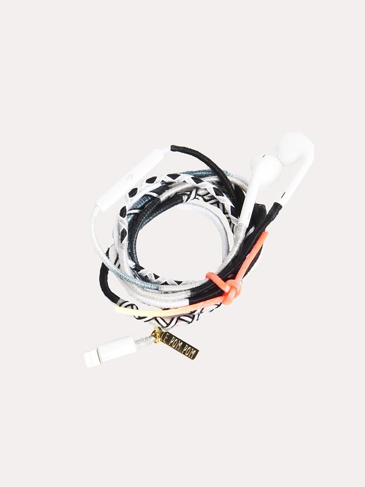 Le Pom Pom Monochromatc Earphones - Saint Bernard