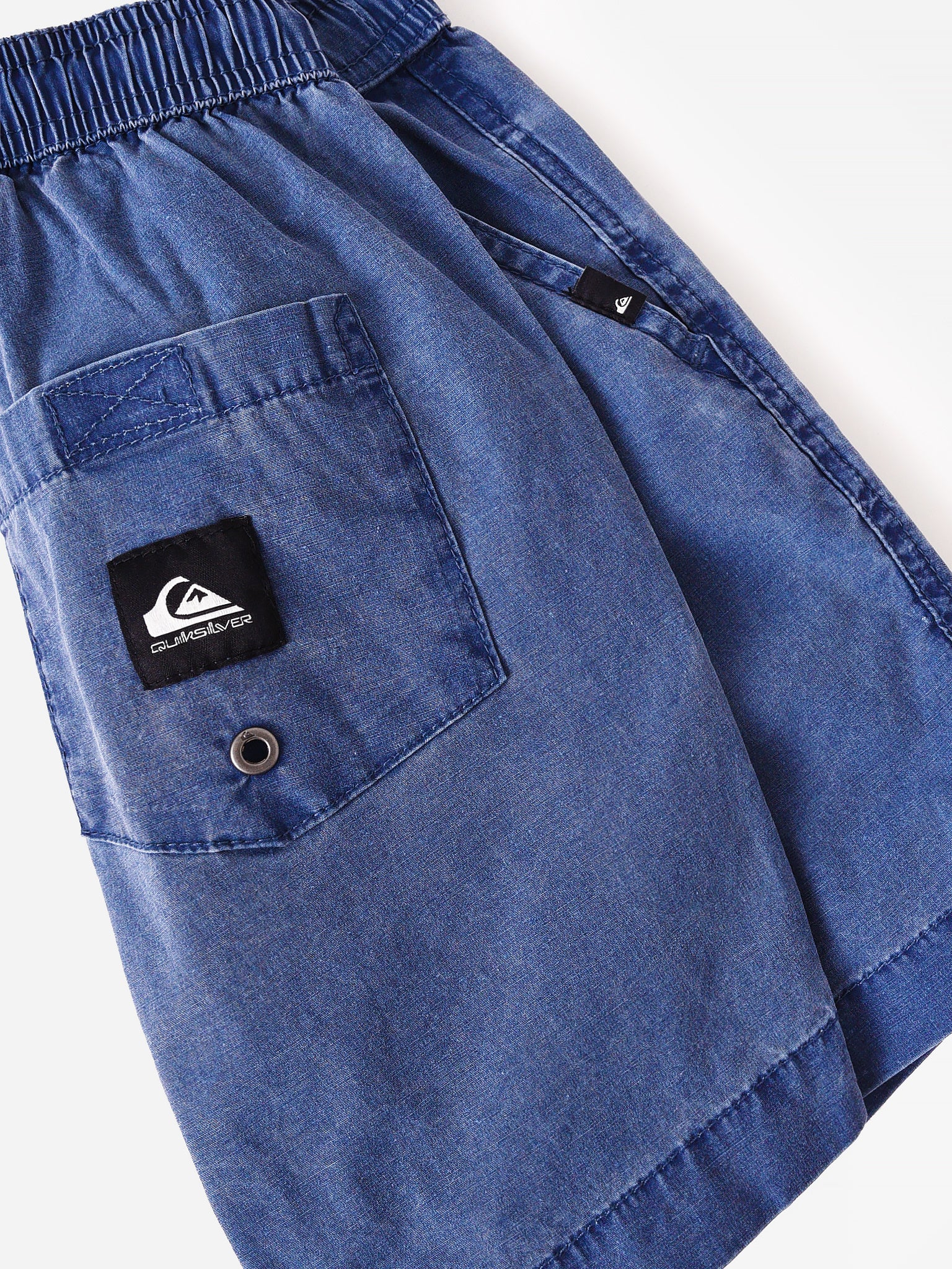 EQBWS03330xBSN0INSIGNIABLUE-alt2