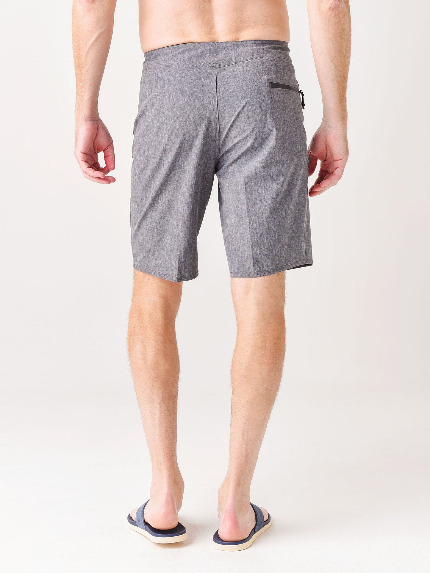 EQYBS04334xKZM0IronGate-alt3