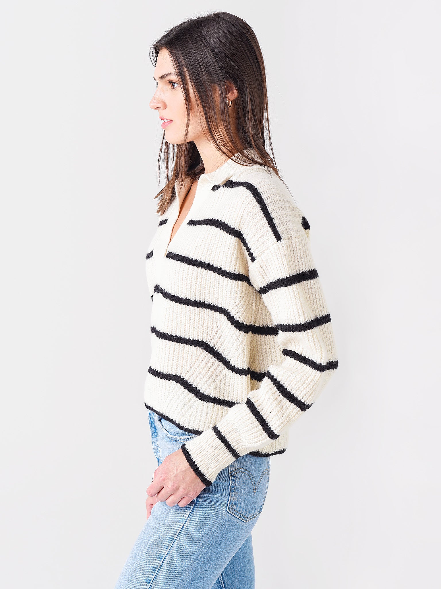 ESFW21-03AxIVORYWBLACKSTRIPE-alt2