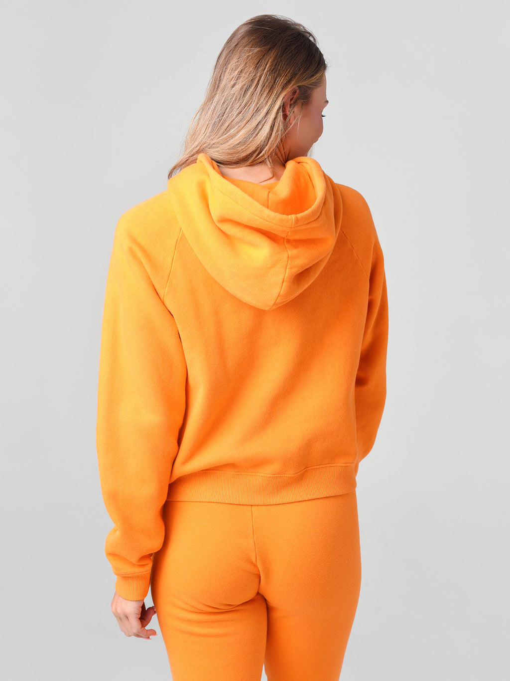 F20-507xORANGE-alt2