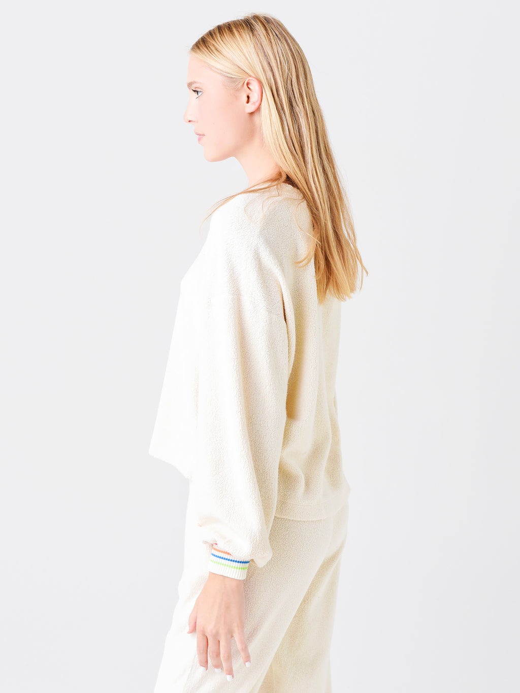 F21-4Q-N47T116xEGGSHELL-alt2