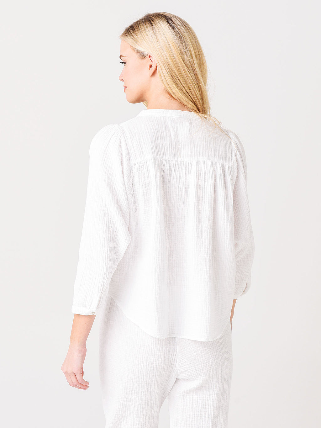 F21DG157xWHITE-alt3