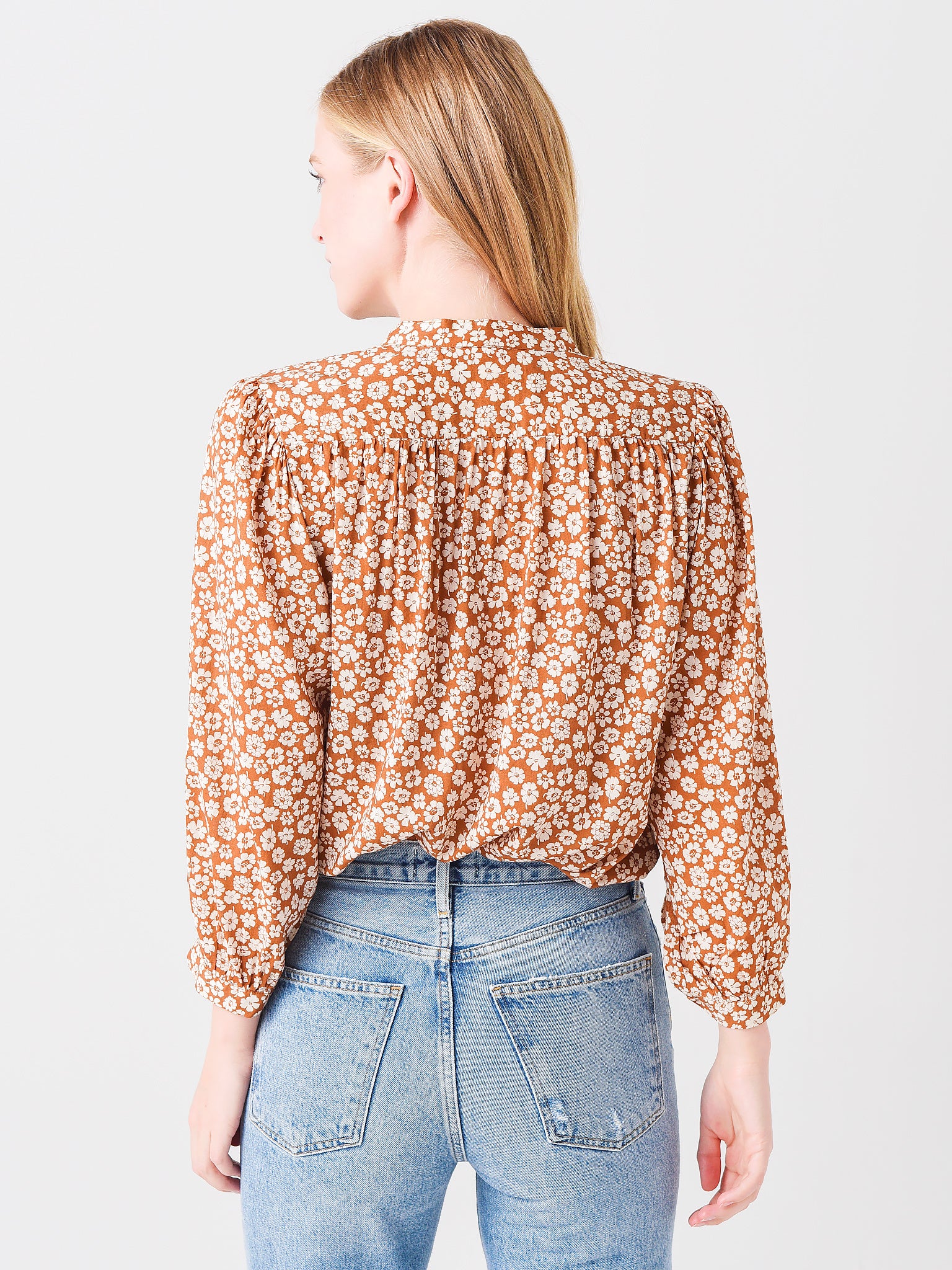 FA21-W1106-08xSEPIAFLORAL-alt3