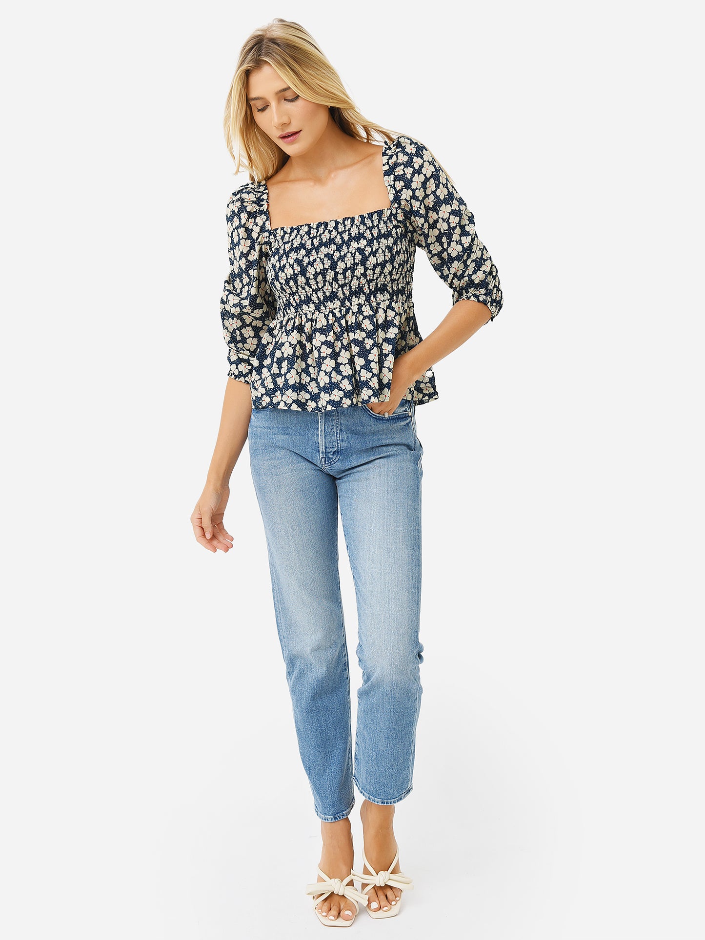 FA22-W1213-22xUNEFLEURPRINT-alt1