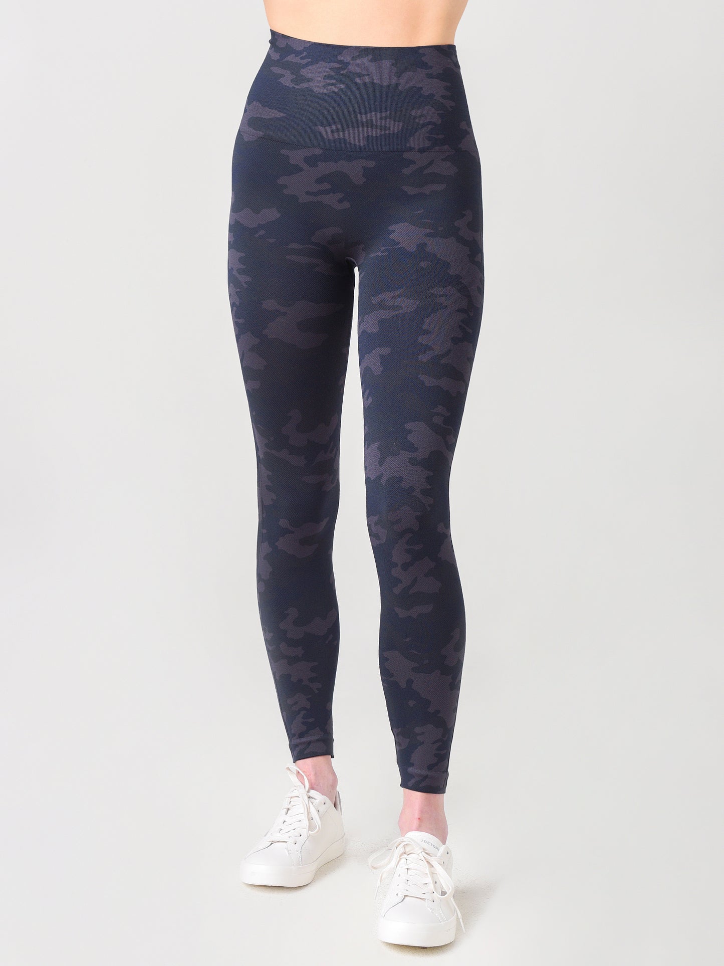 Spanx Women's Look At Me Now Seamless Legging - Saint Bernard