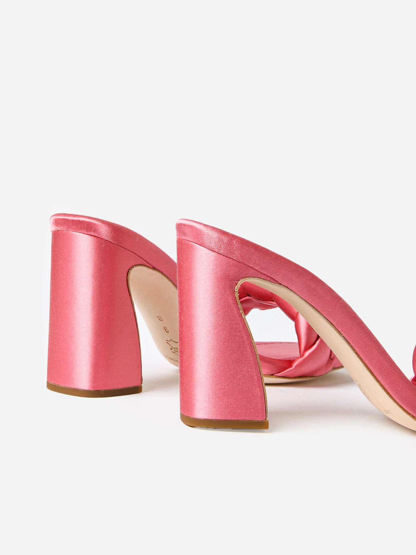 FREYA-SATNxBUBBLEGUMSATIN-alt4