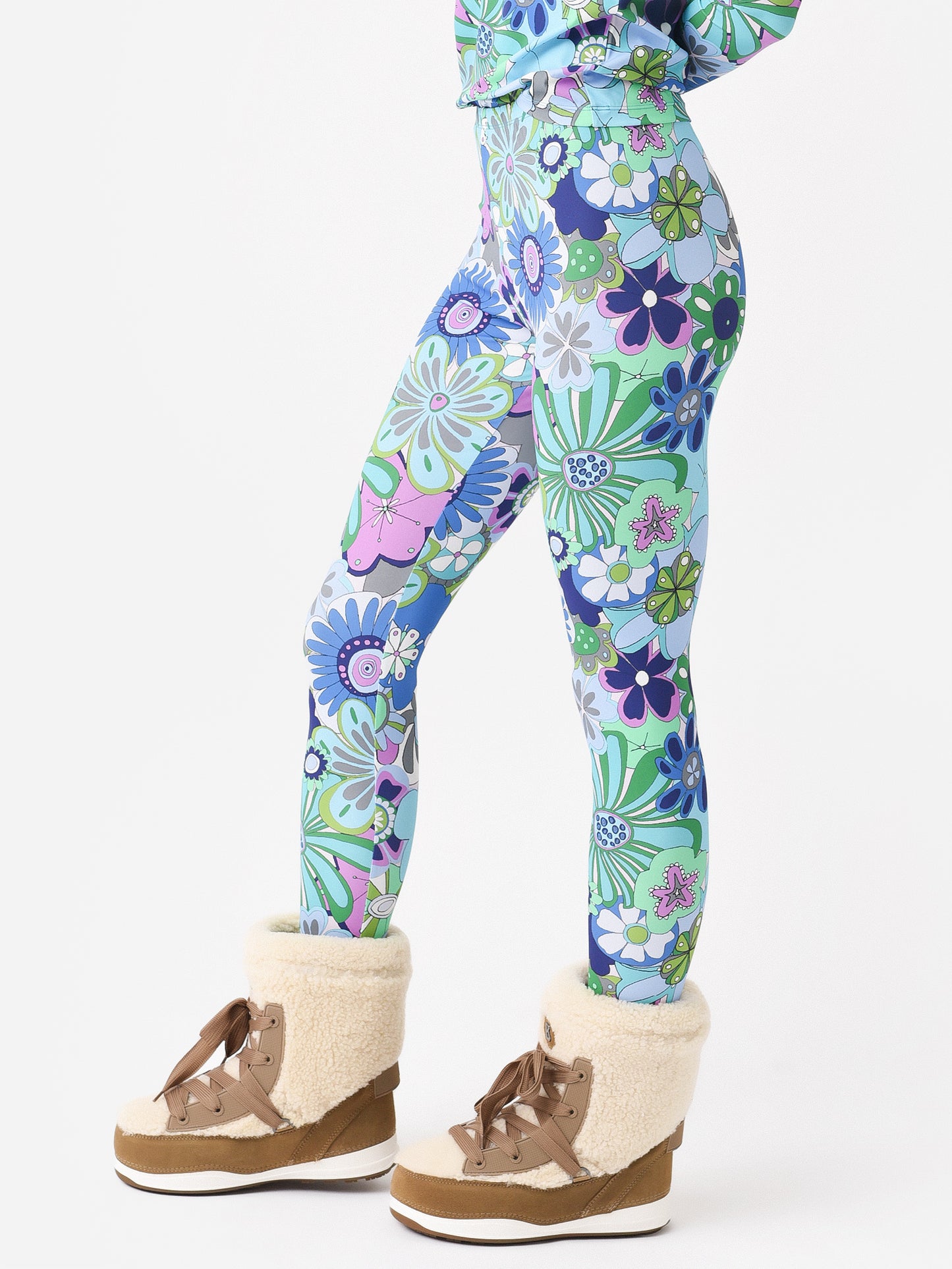 FW22-CB-P07-BxBLUE-alt2