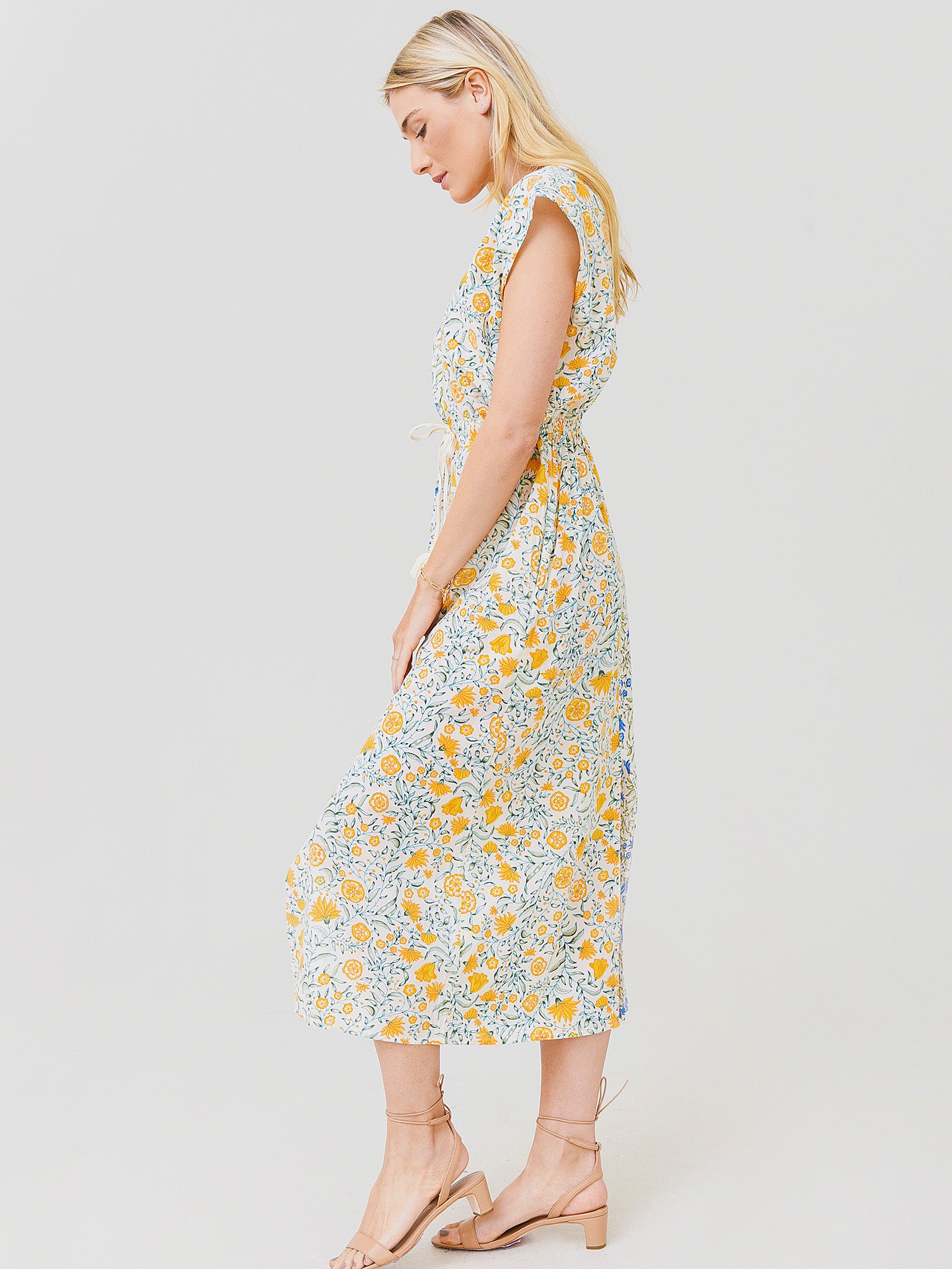 G03-3077xBLUEYELLOWFLOWER-alt1