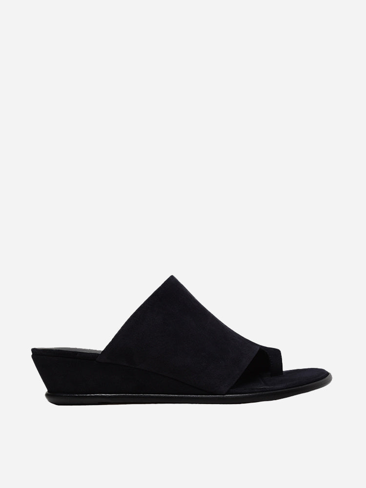Vince Women's Darla Sandal - Saint Bernard