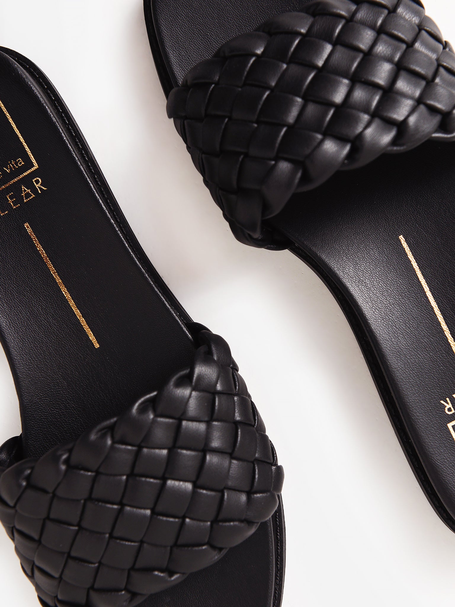 GRAZIExBLACKSTELLA-alt3