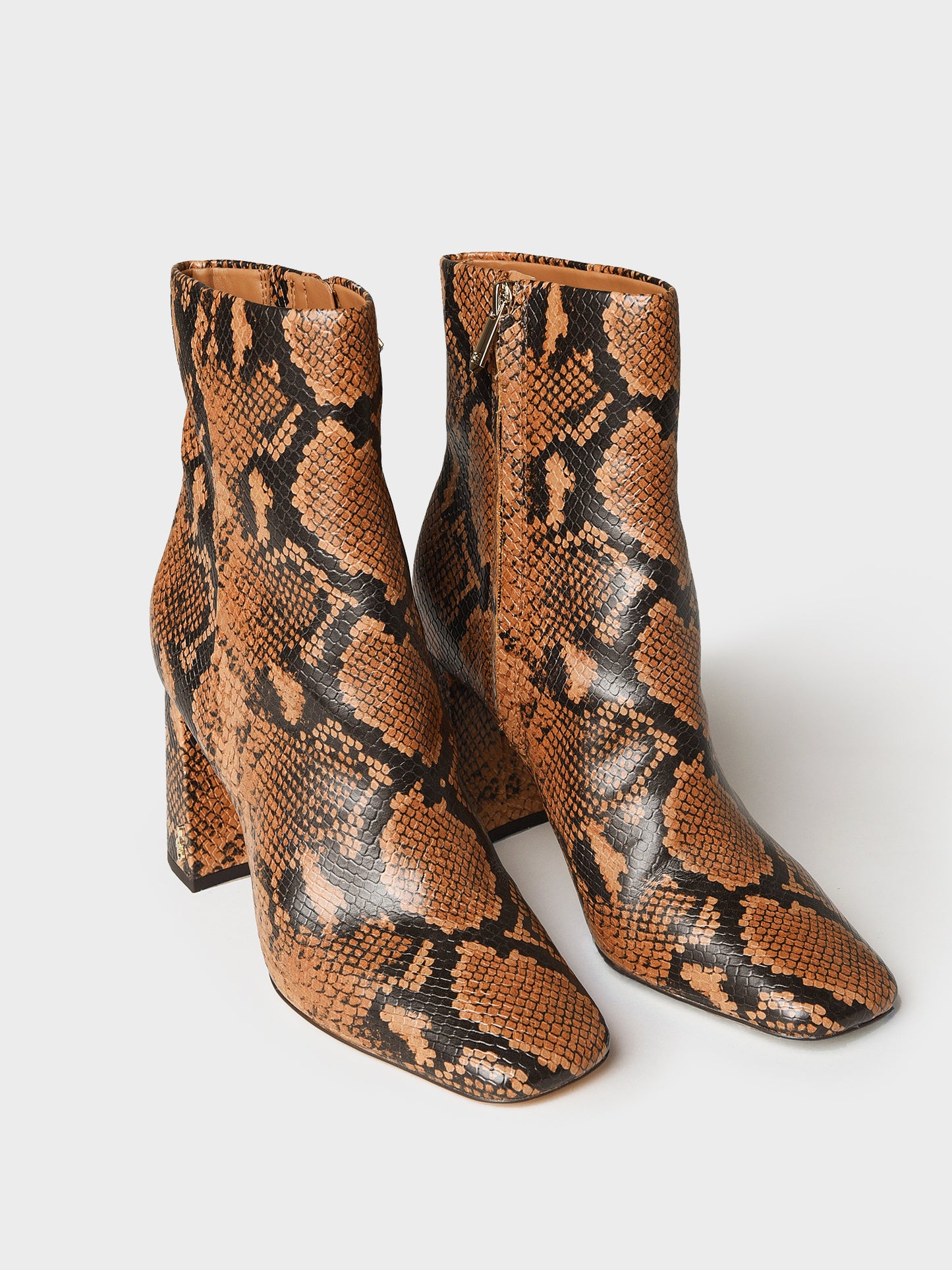 H1116L7902xCARAMELMULTIEXOTICSNAKEPRINT-alt3