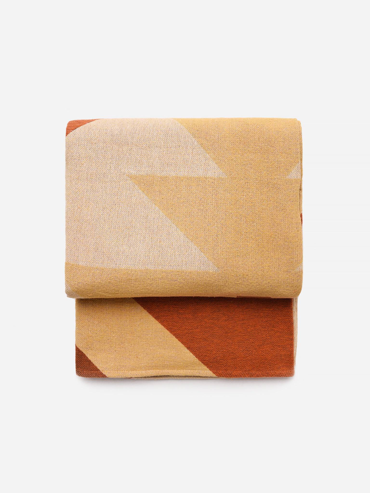 Faherty Brand Dakota Mountain Sky Blanket - Saint Bernard