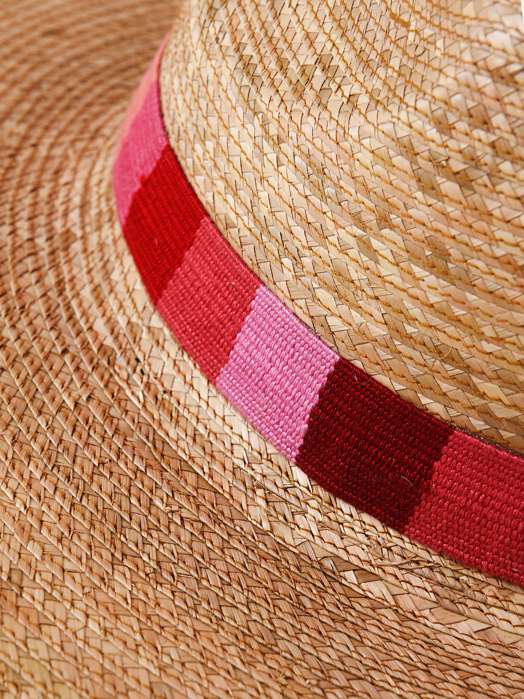 HAT-V-18xPINKREDORANGE-alt2