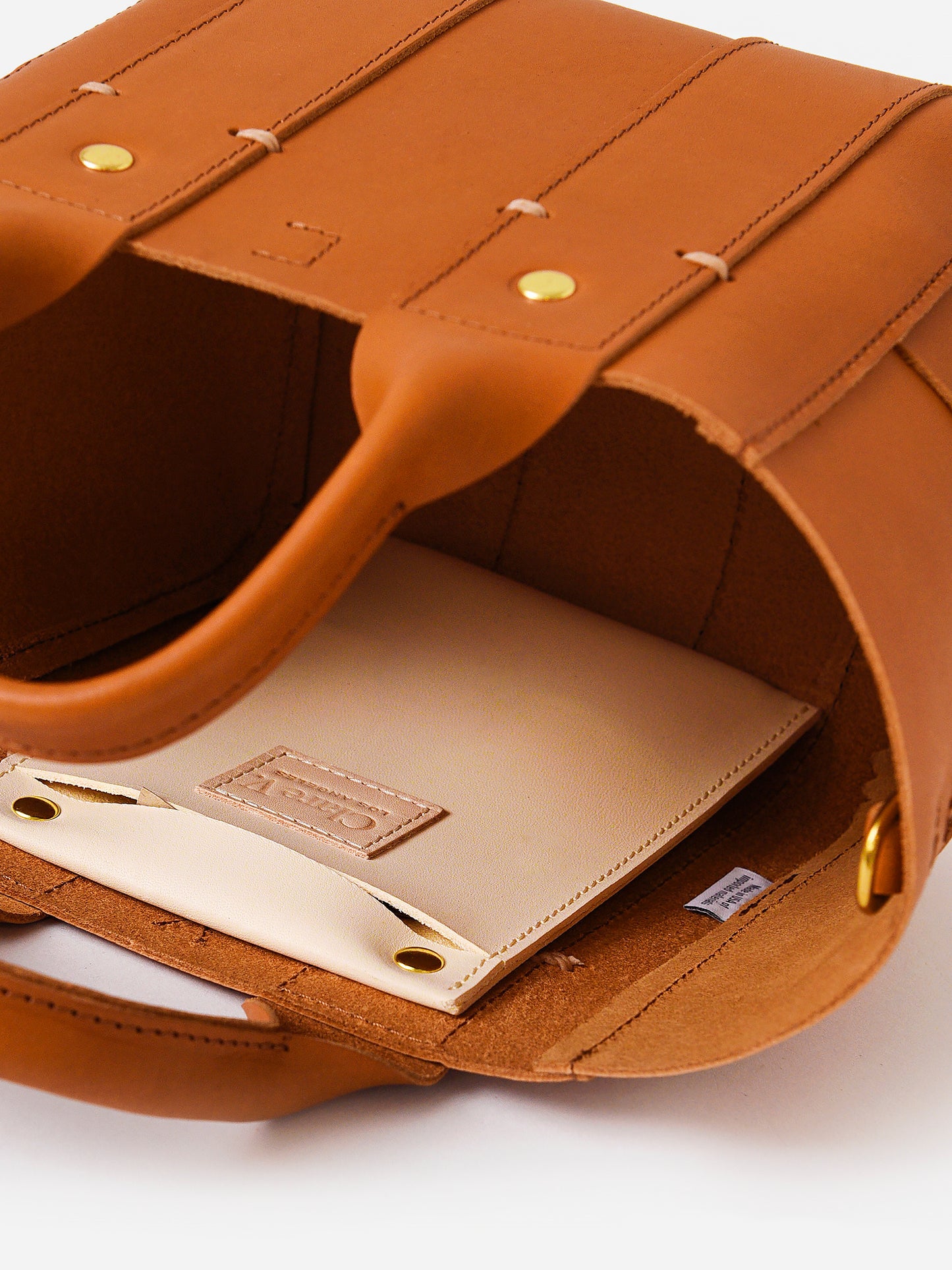 HB-TT-OT-100006xCUOIOVACHETTA-alt2