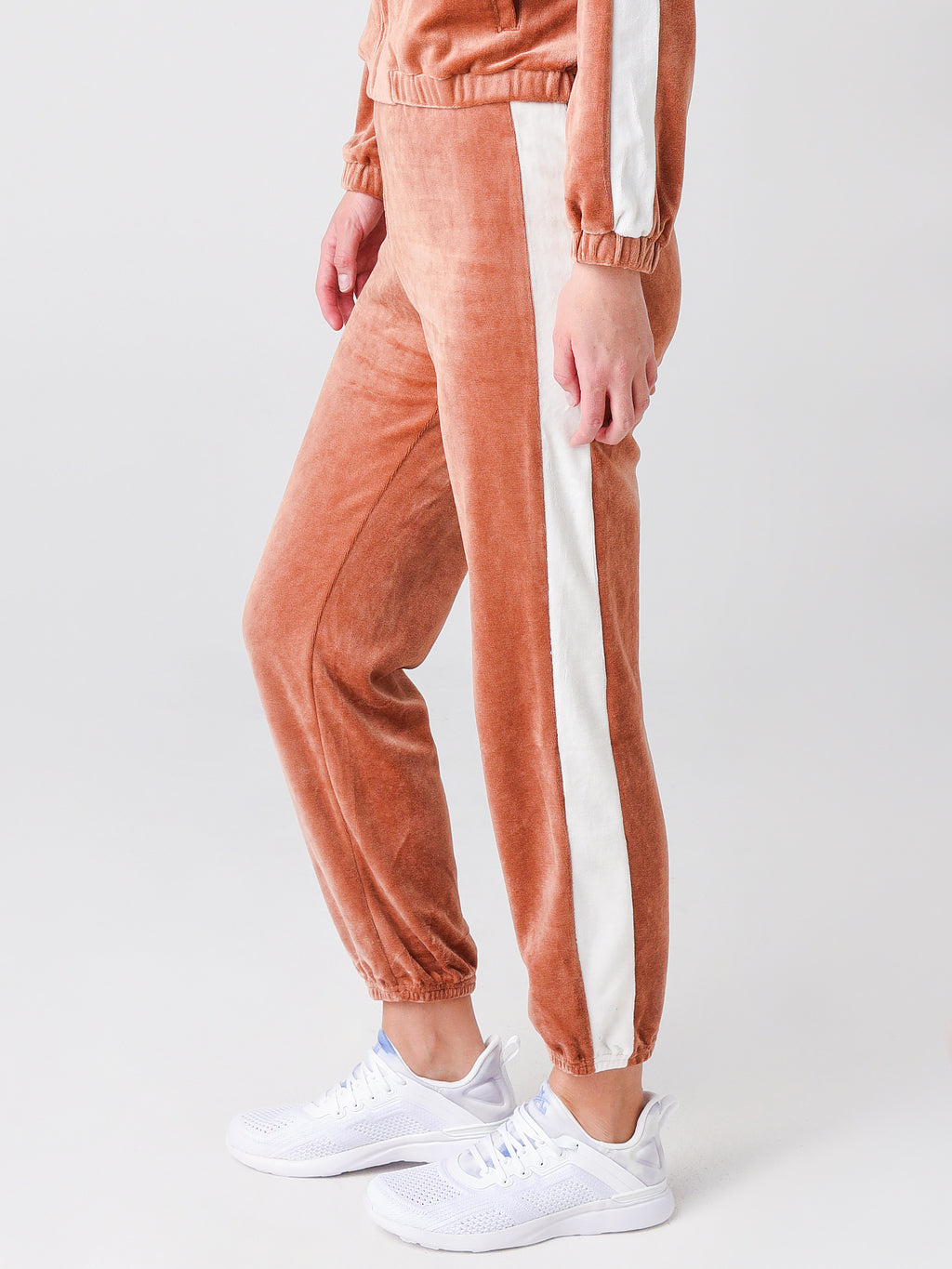 HB0365-9xDRYROSENATURAL-alt2
