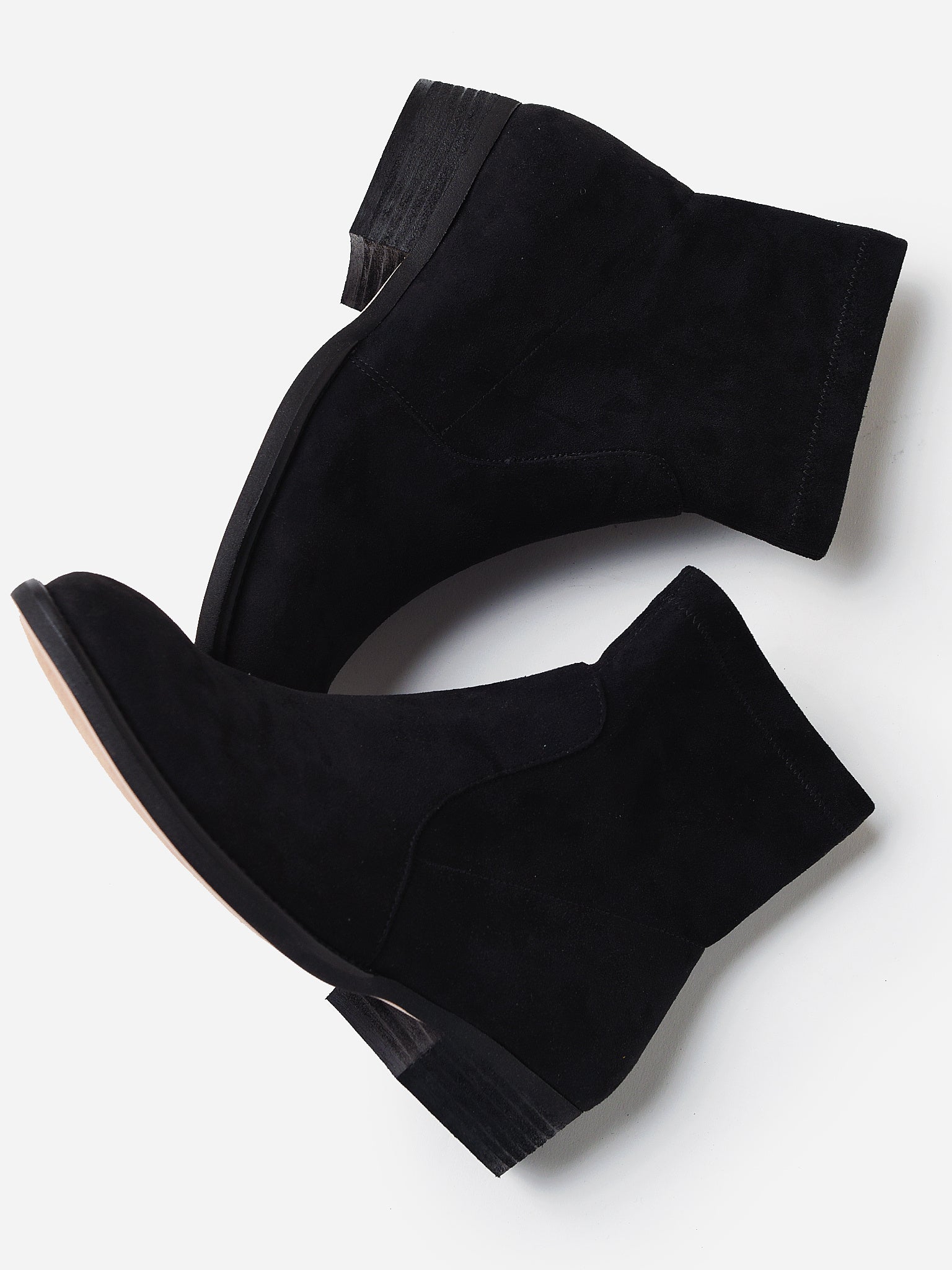 HENSONxBLACKPUNTOSTRETCHSUEDE-alt1