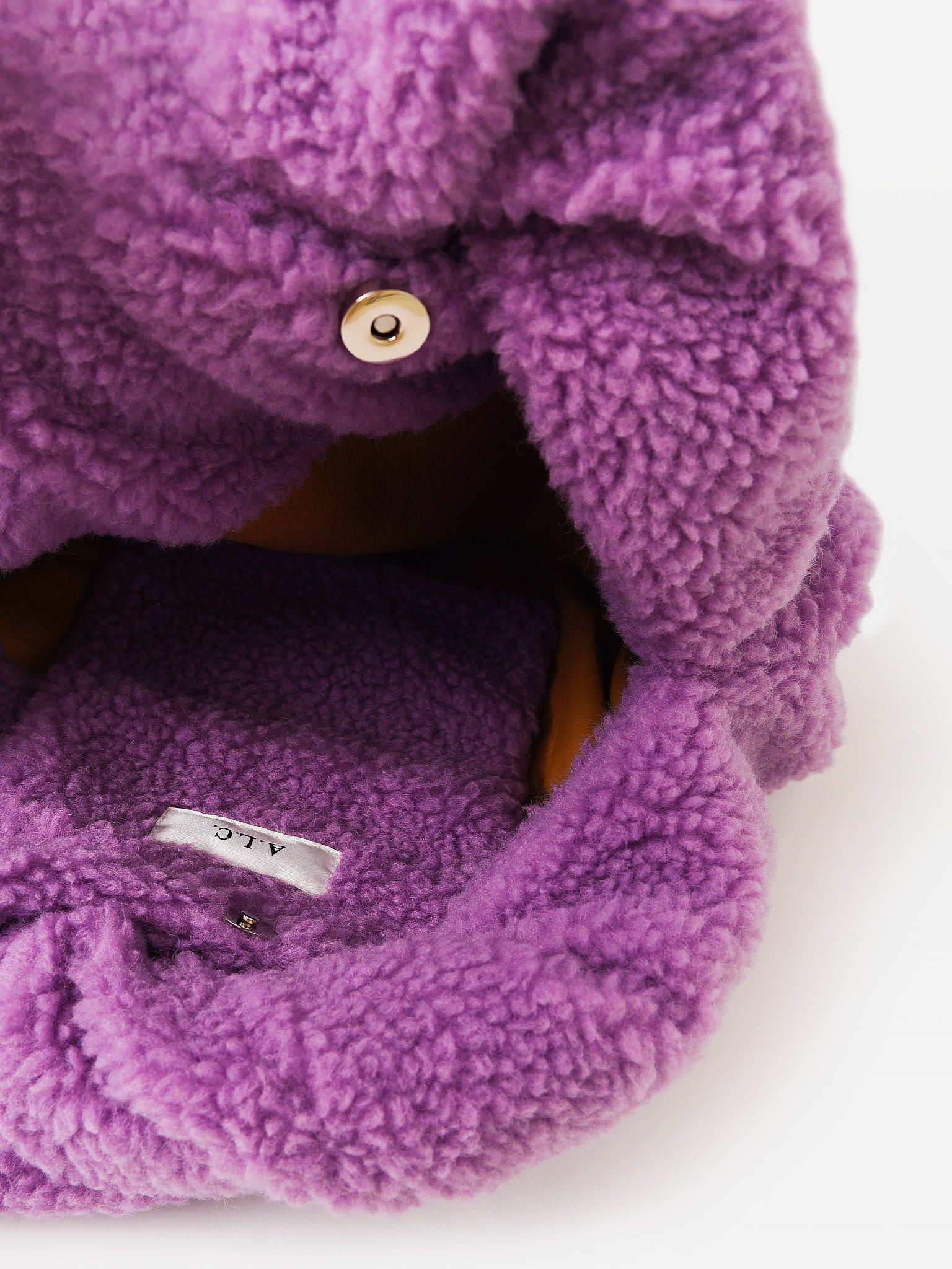 HHBTT00014xDEEPLILAC-alt5