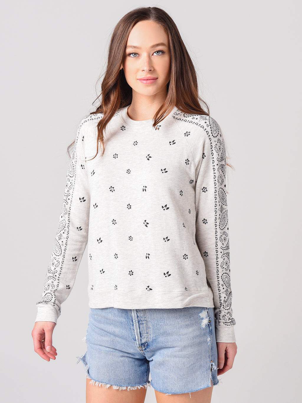 Monrow Slouchy Raglan With Bandana Print - Saint Bernard