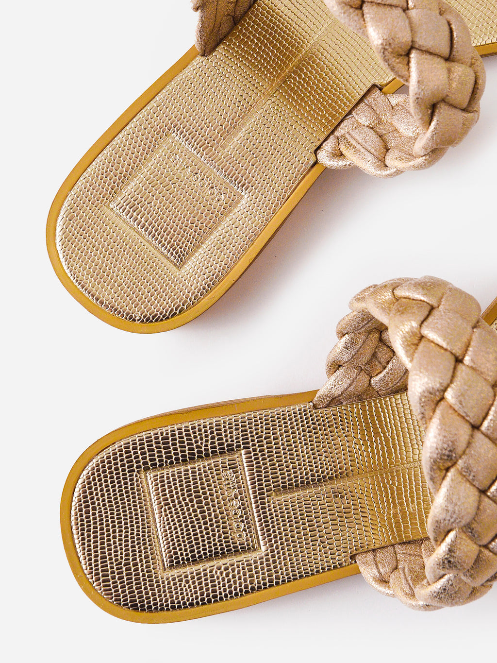 INDYxLIGHTGOLDMETALLICSTELLASUEDE-alt5