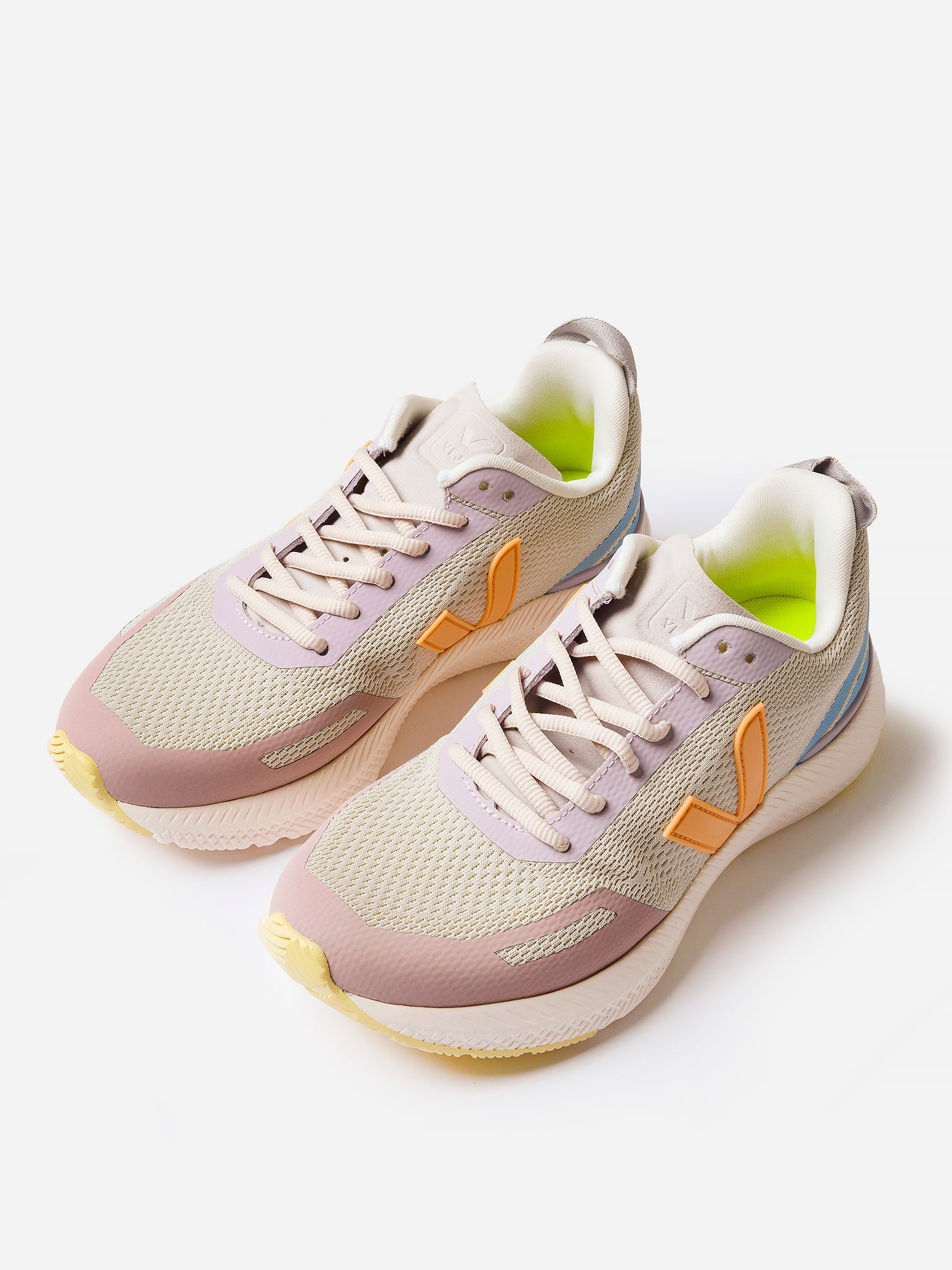 IP1403023xNATURALPEACH-alt3