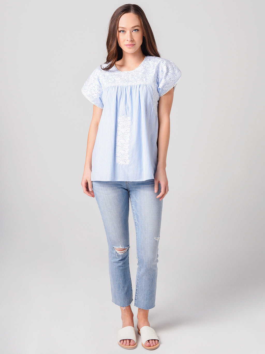 JAMIExLTBLUEWHITEEMBROIDERY-alt3