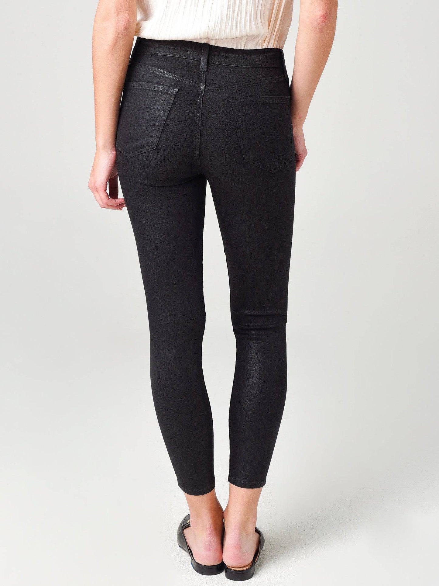 JB000950xFEARFUL-alt2