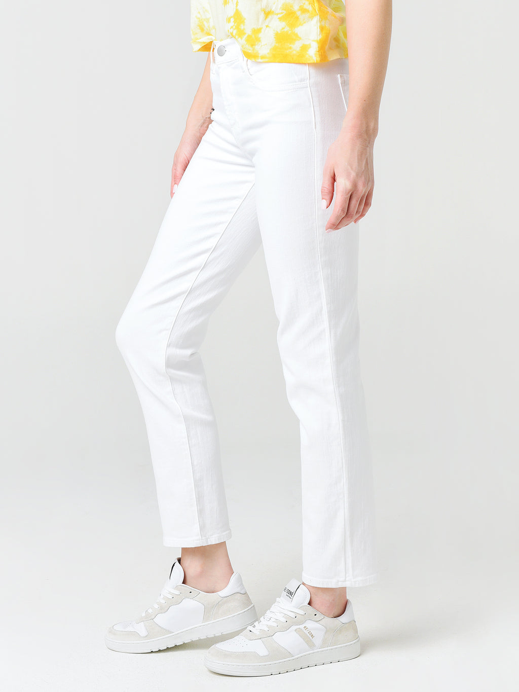 JB002692xBLANC-alt1