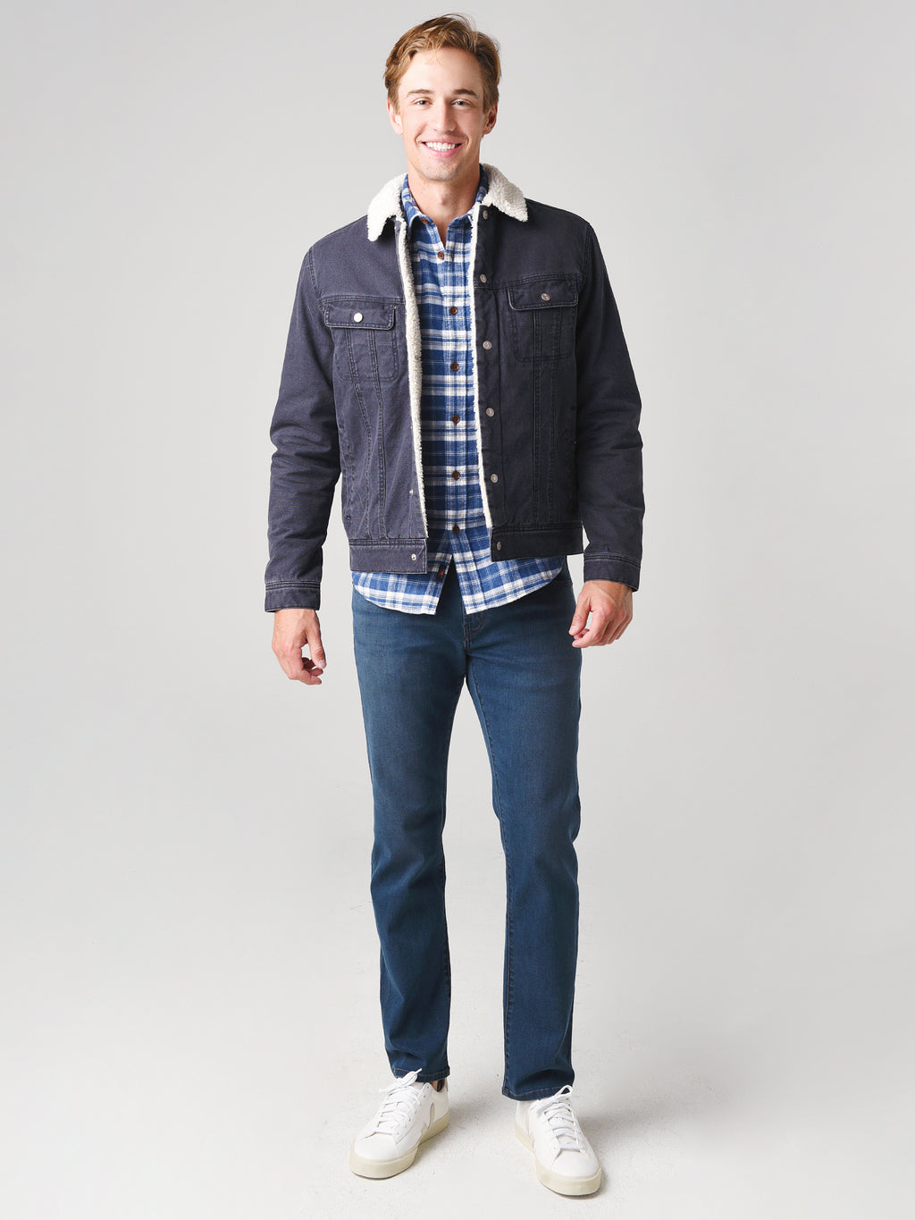 JB003281xCARRRAIDE-alt1