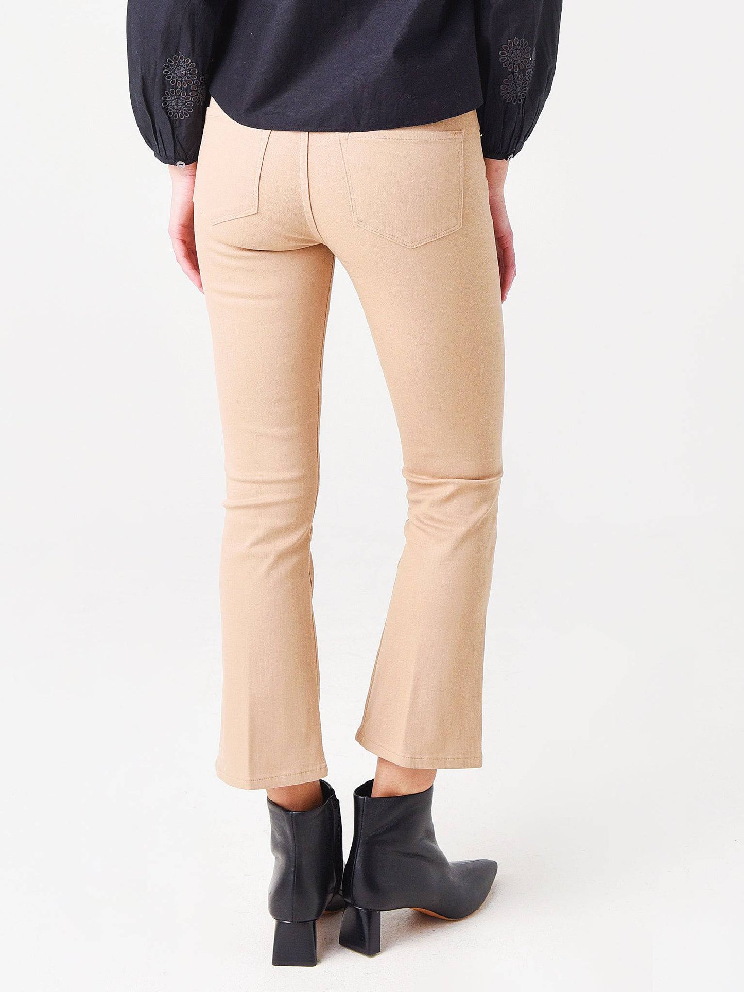 LCMB403CxTOASTEDALMOND-alt1