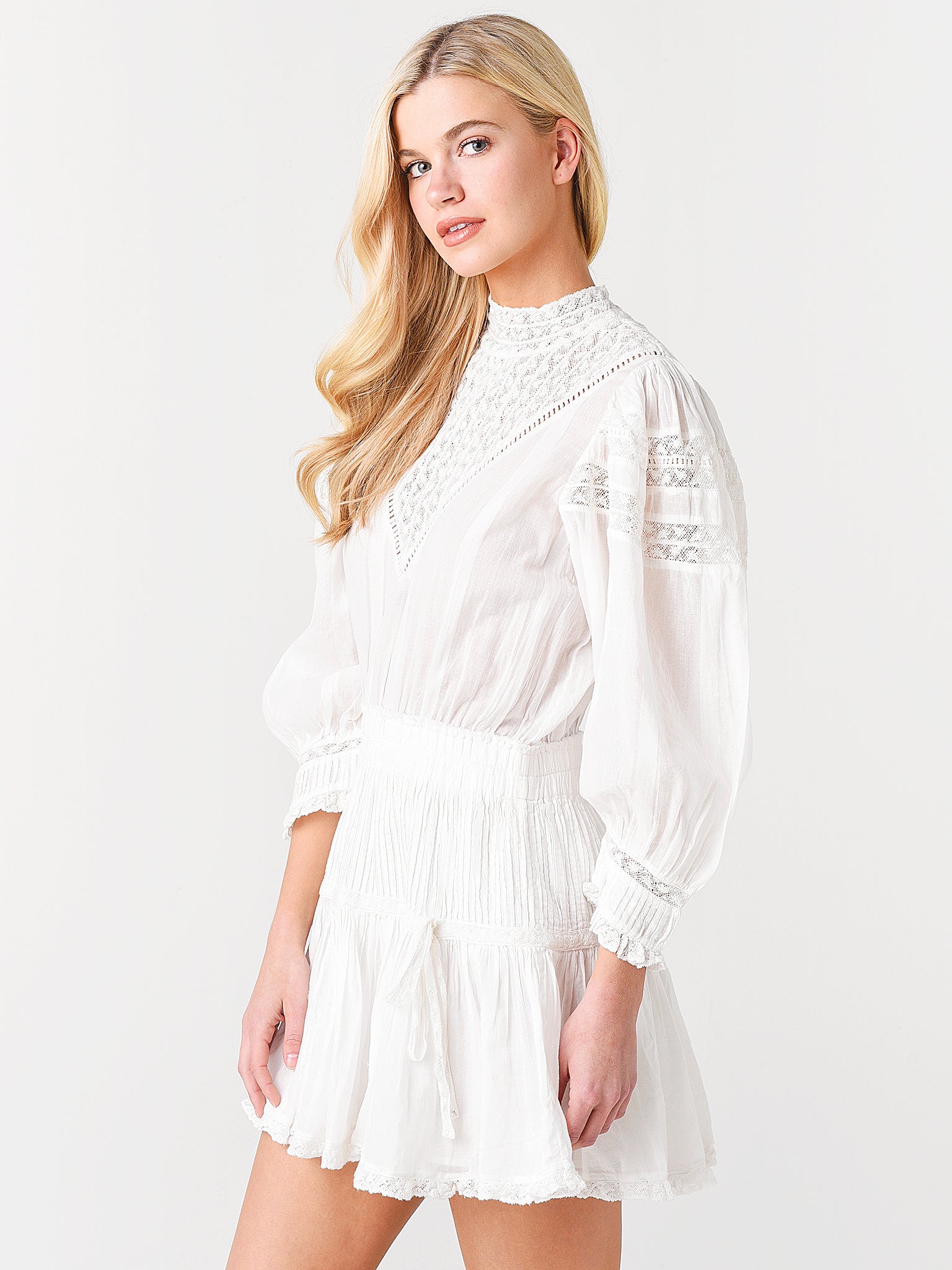 LD643-493xANTIQUEWHITE-alt2