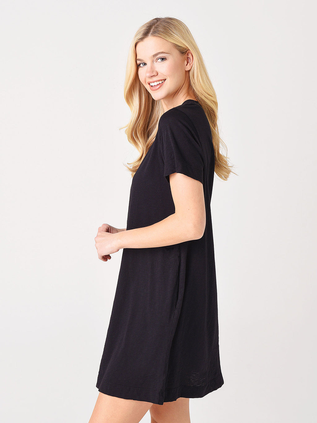 LEIGH04xBLACK-alt2