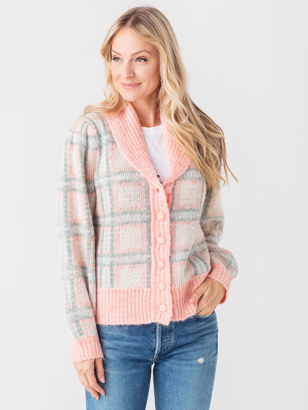 LK618-870xMAGNOLIAPINKPLAID-alt1
