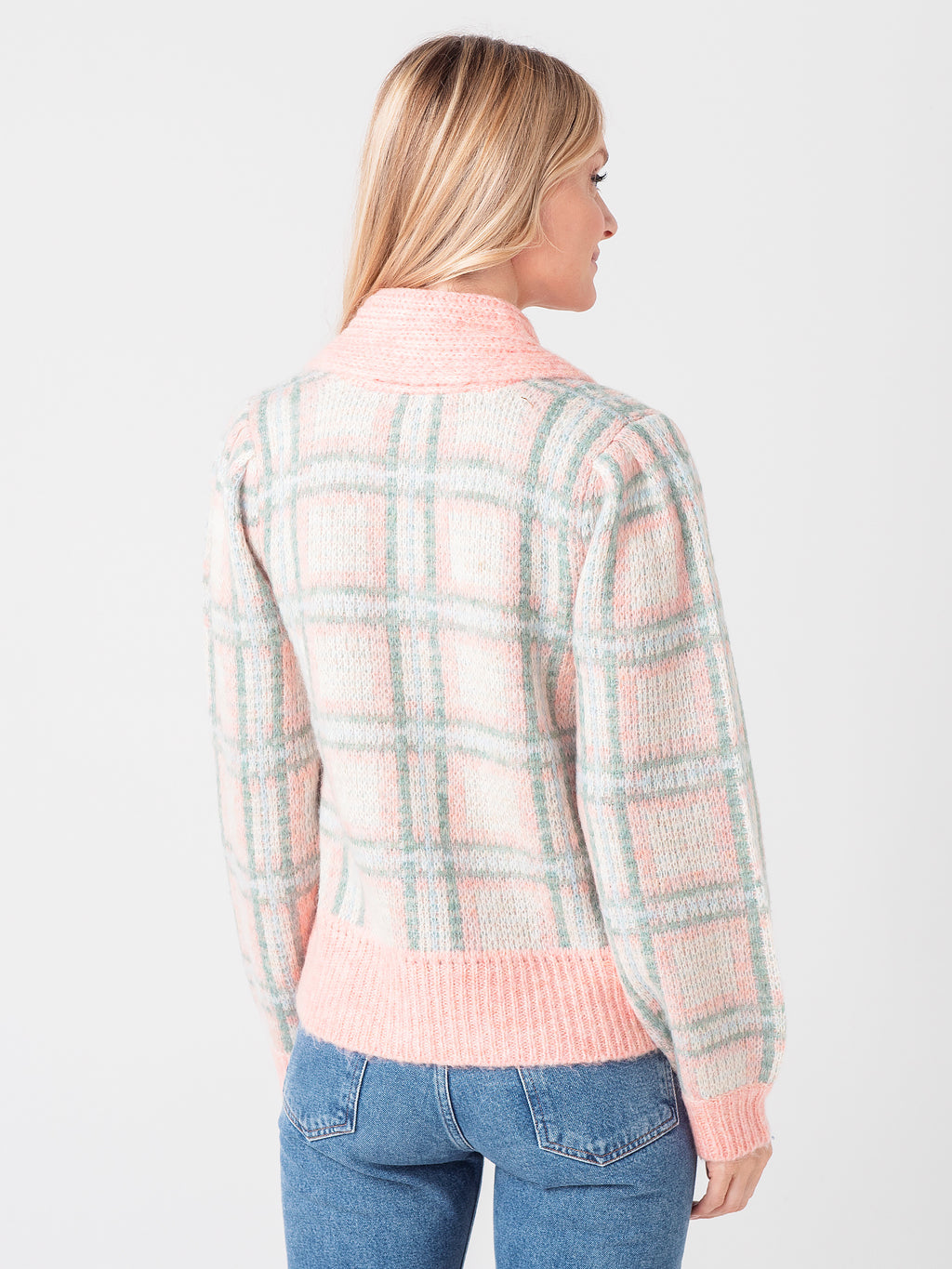 LK618-870xMAGNOLIAPINKPLAID-alt4