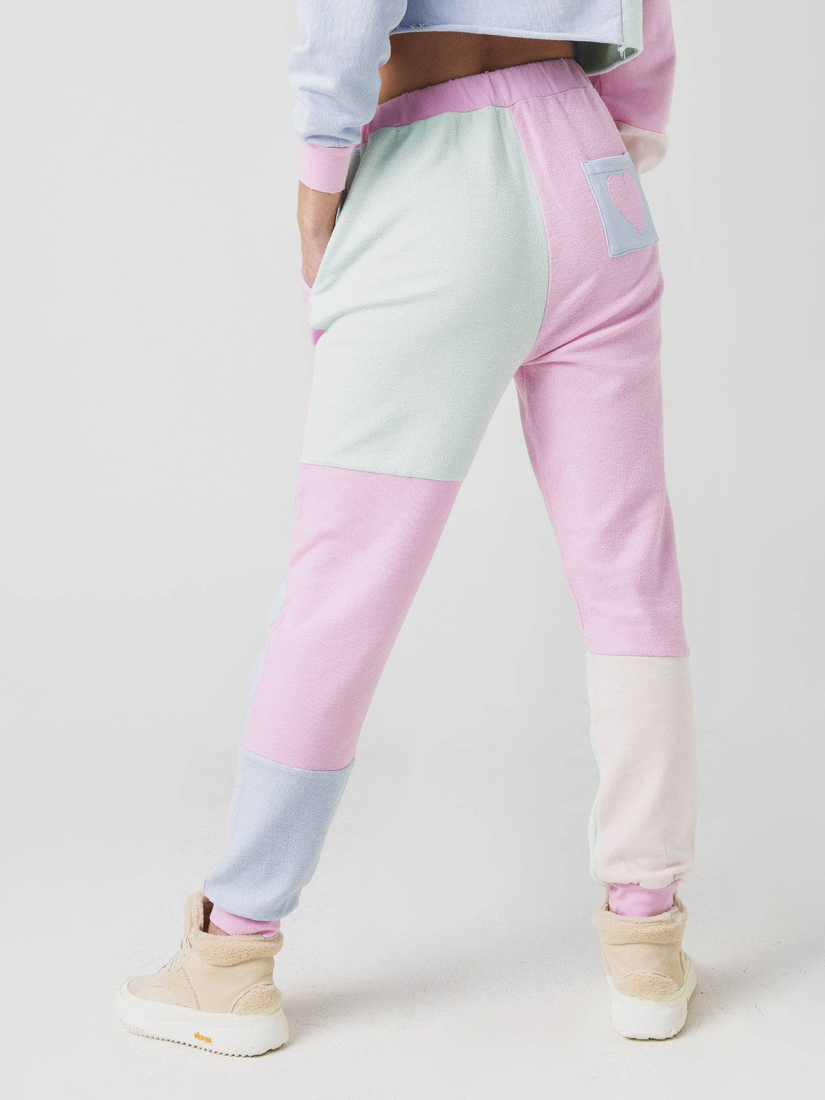 LK693-960xPASTELPARADIE-alt1