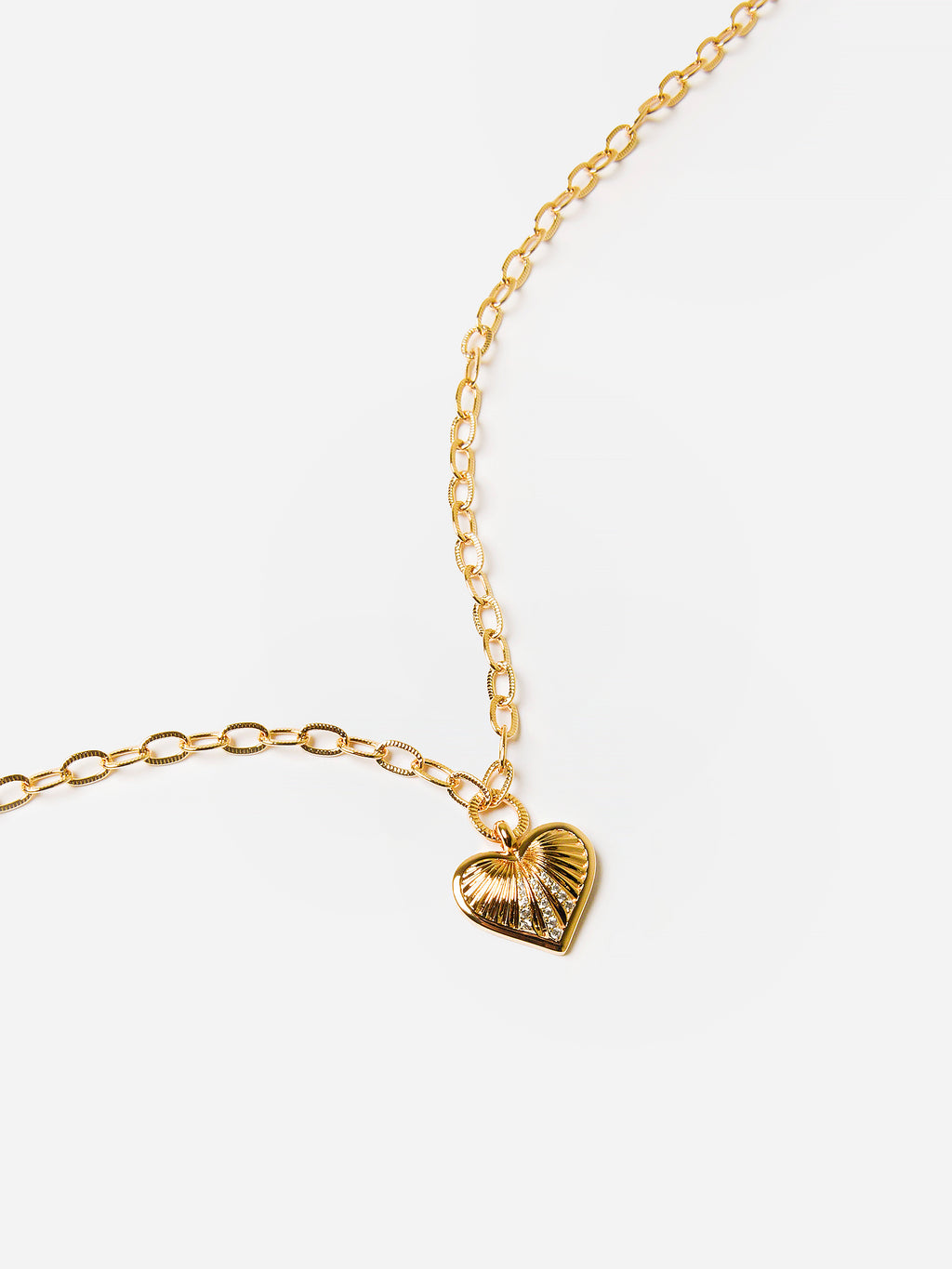 Leeada Jewelry Women's Venus Heart Chain Necklace - Saint Bernard