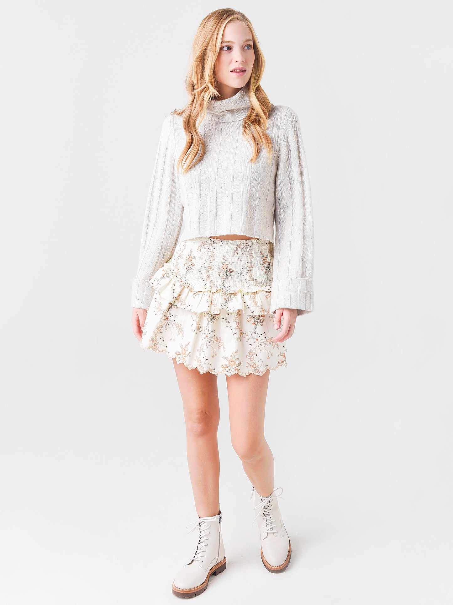 LS409-899xAMBERDUST-alt1