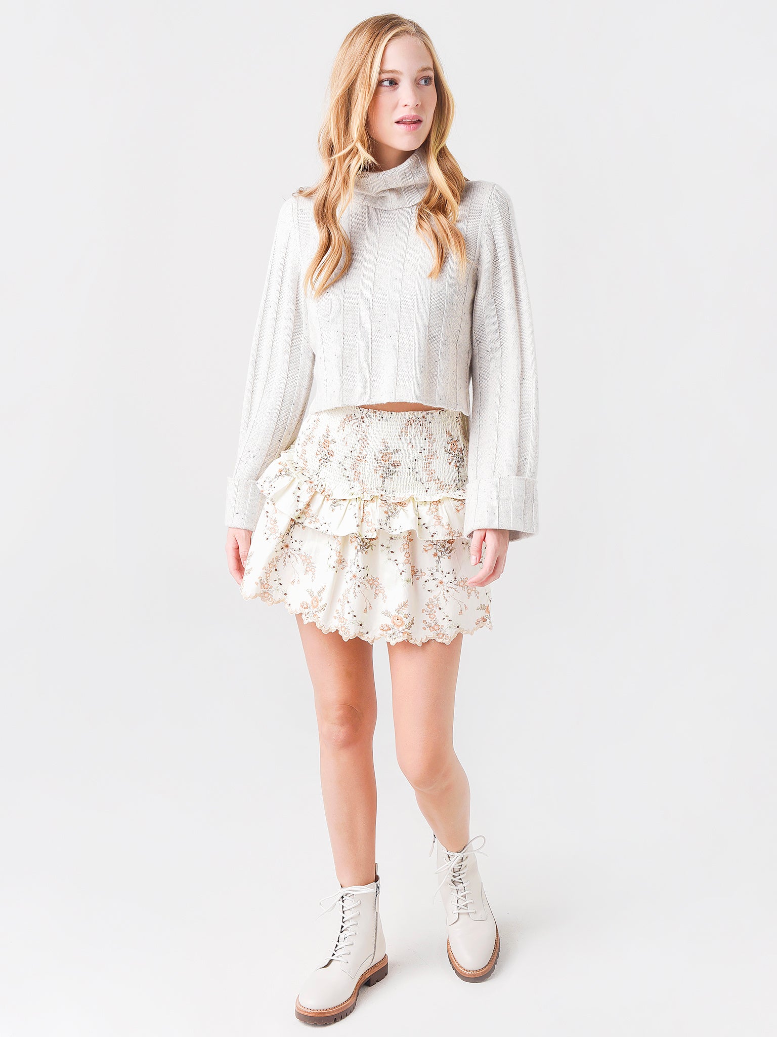 LS409-899xAMBERDUST-alt1